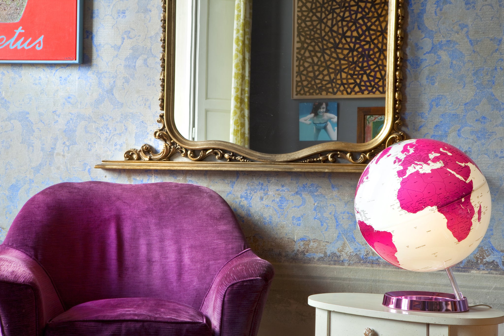 Light&Colour - Mappamondo luminoso di design - Hot Pink - Inglese