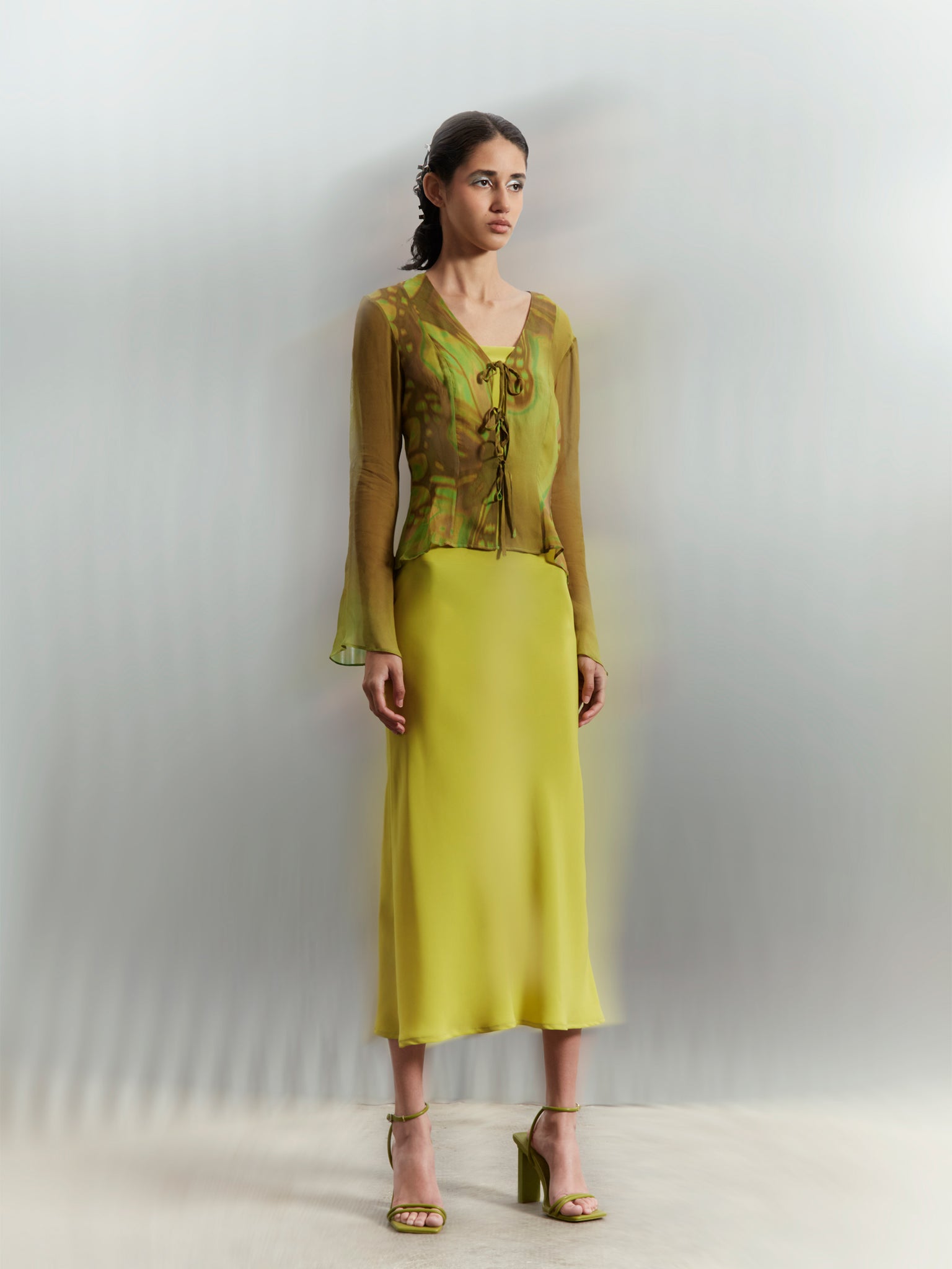 Jennifer dress Green - Carmen Says
