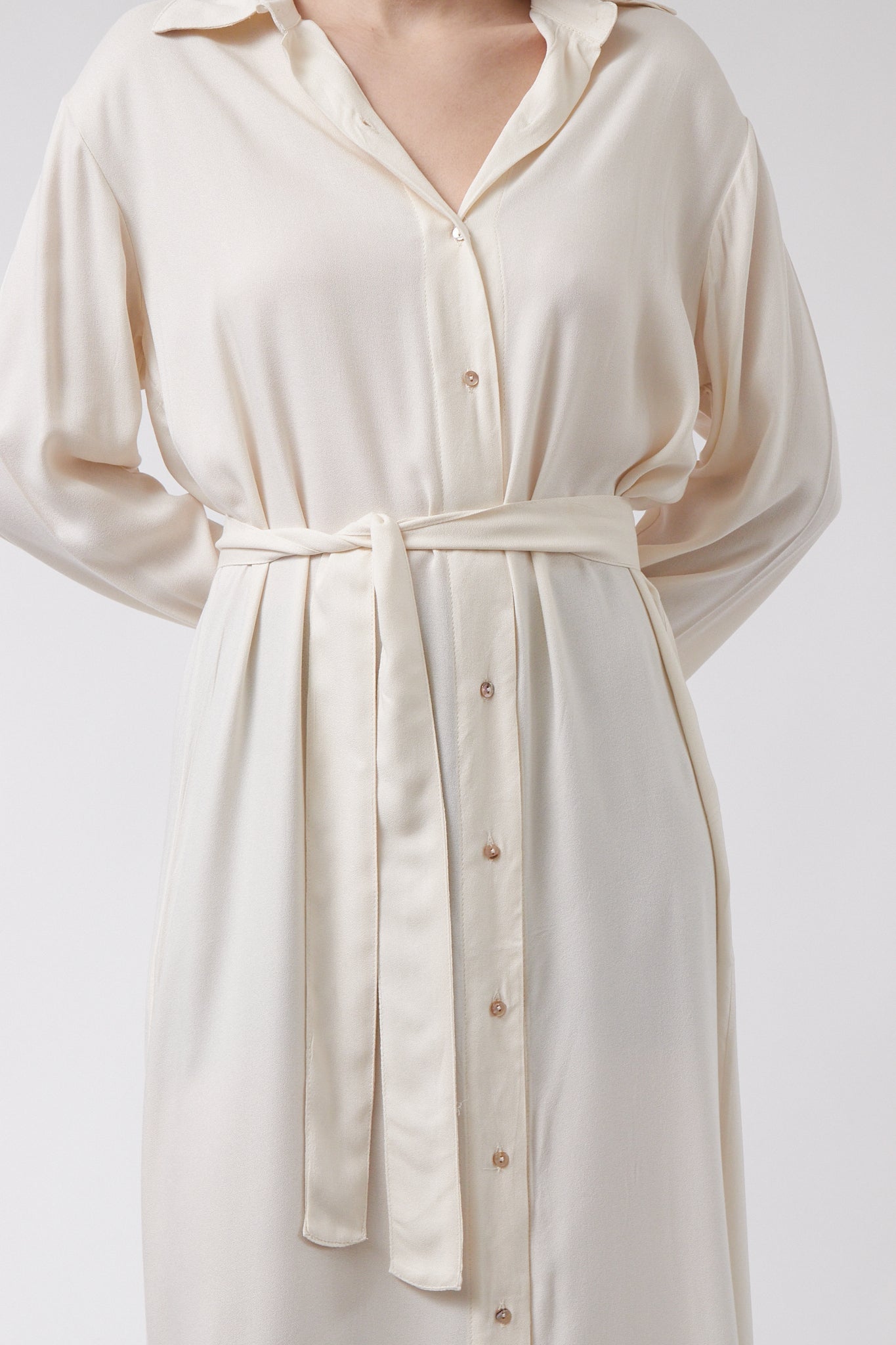 Abito color crema Sasanqua