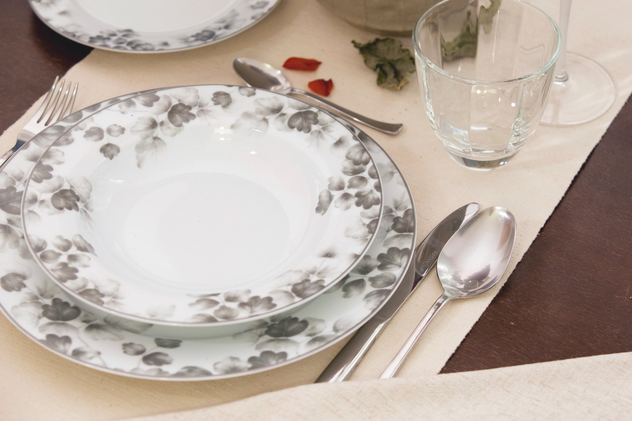 Set 6 piatti piani porcellana Foliage grigio 88404