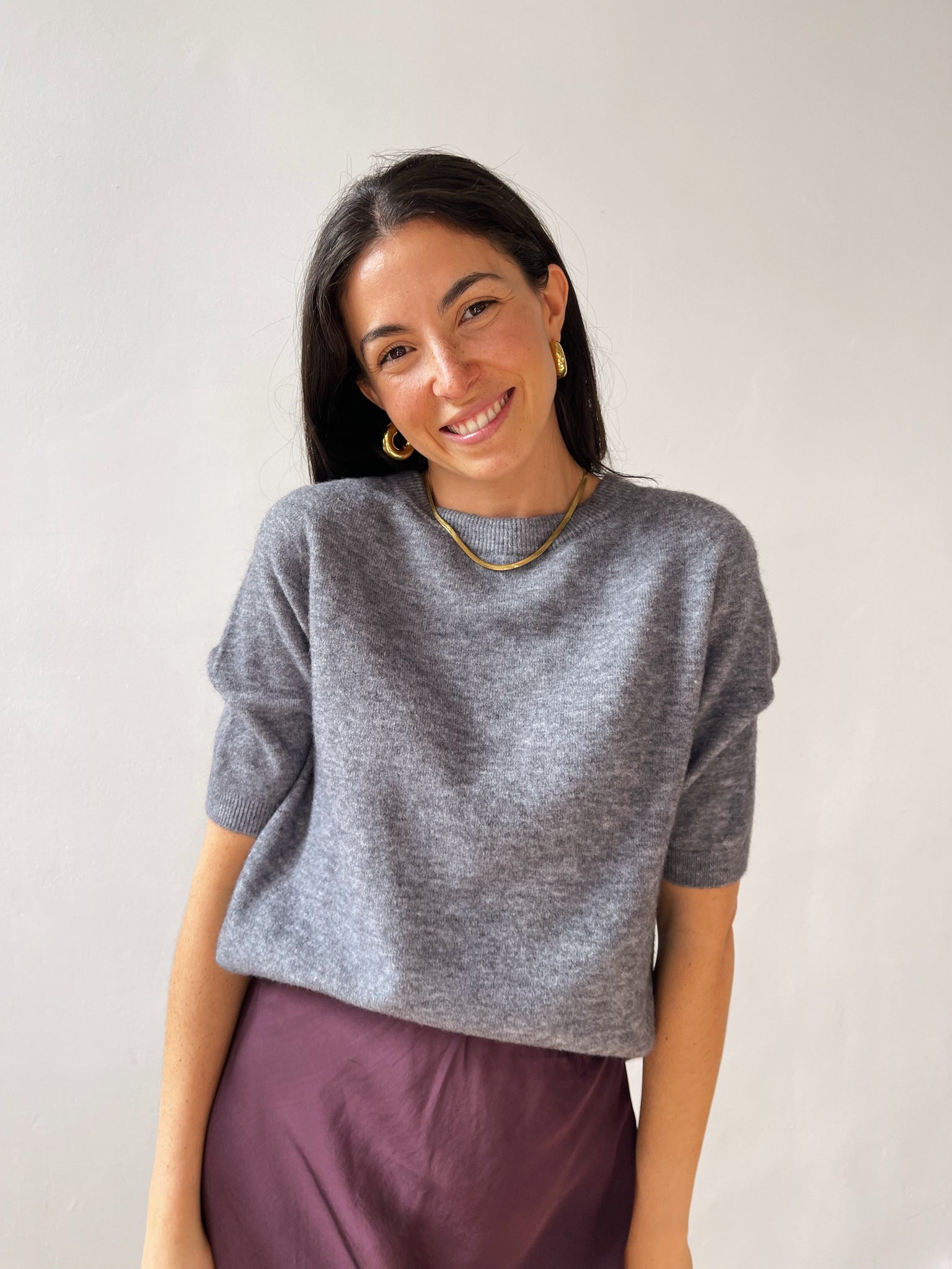 Maglietta grigia in maglia