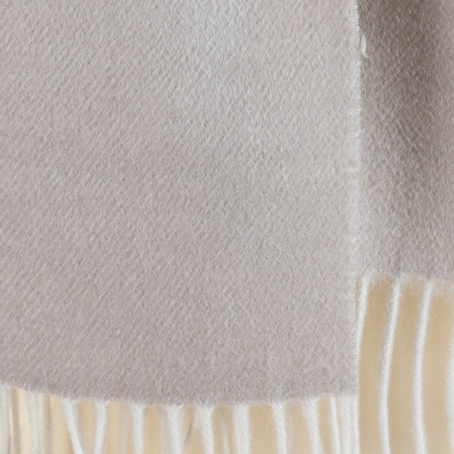 Sciarpa  "Biella Frange" colore gesso
