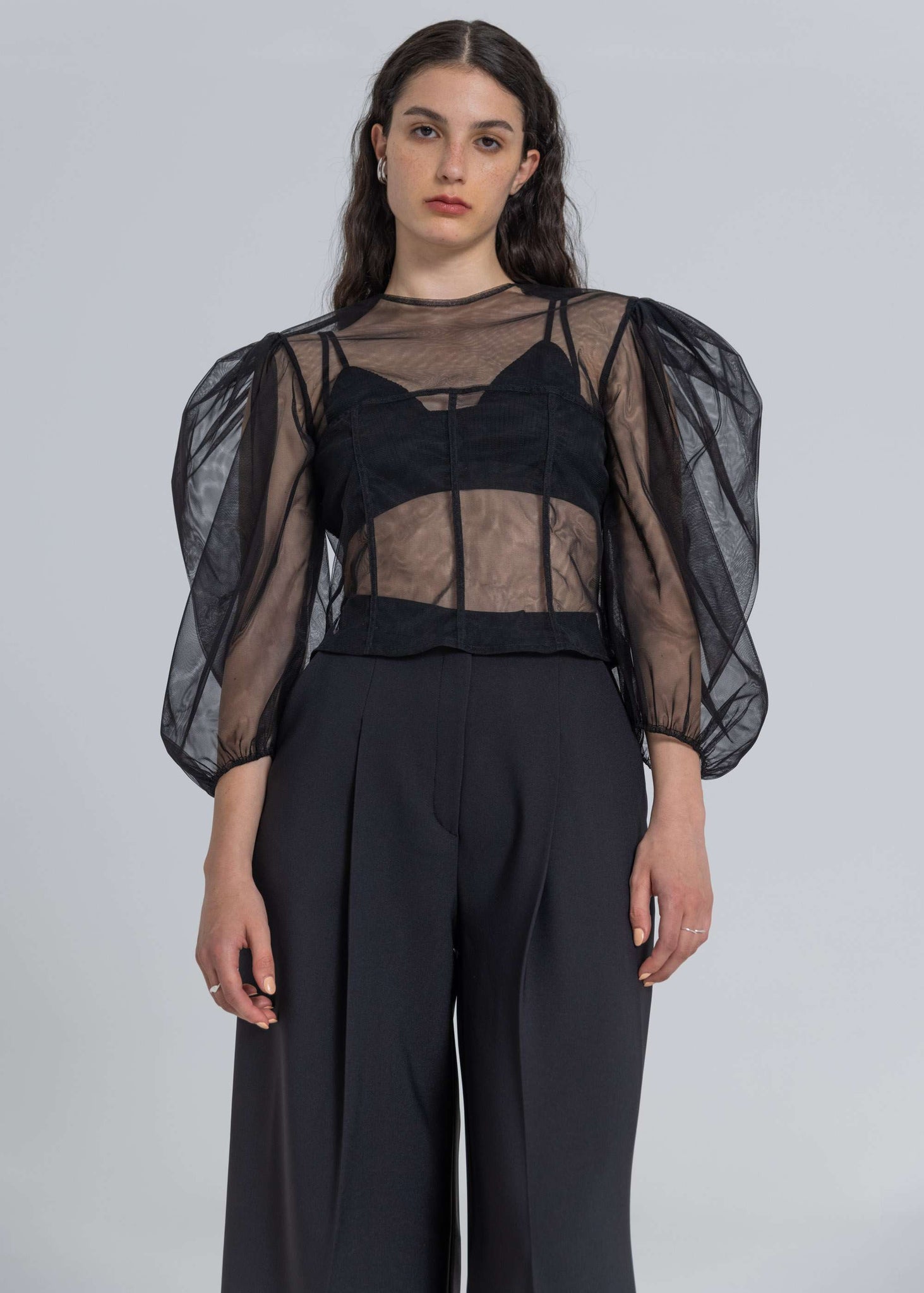 Top corsetto con maniche voluminose in tulle - Nero