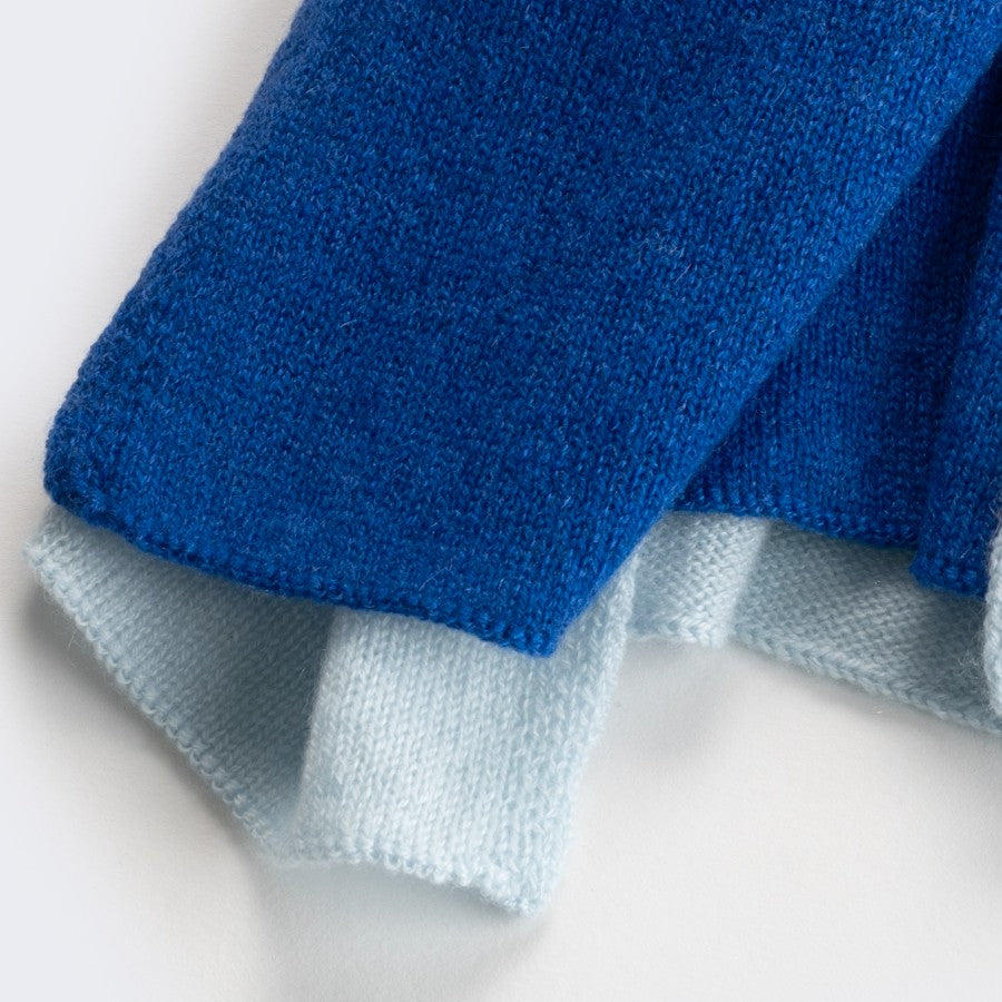 Sciarpa "Tricot Leggera"colore nuance di azzurro