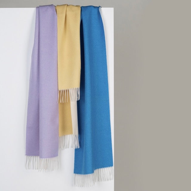 Sciarpa "Biella Frange"  colore blu elettrico