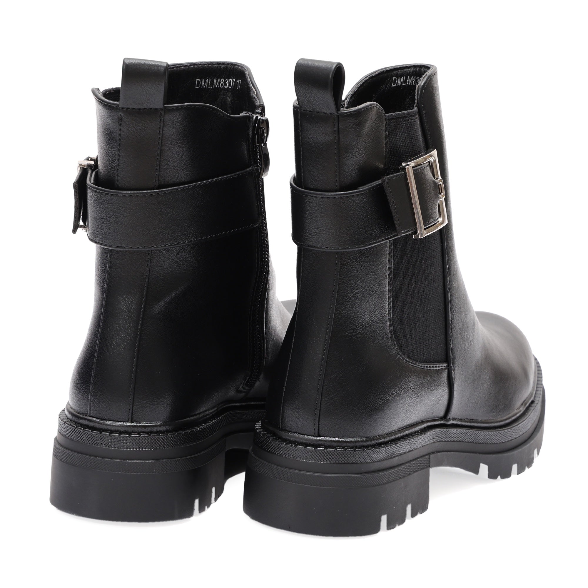 Stivaletto in simil pelle con elastico laterale e fibbia dorata Nero