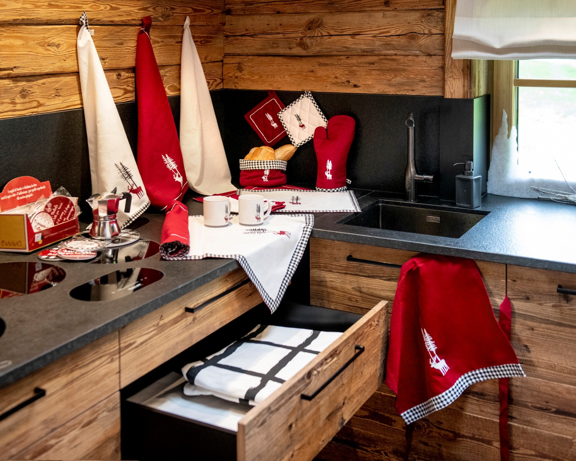 Cortina - Grembiule da cucina 100% cotone con ricamo