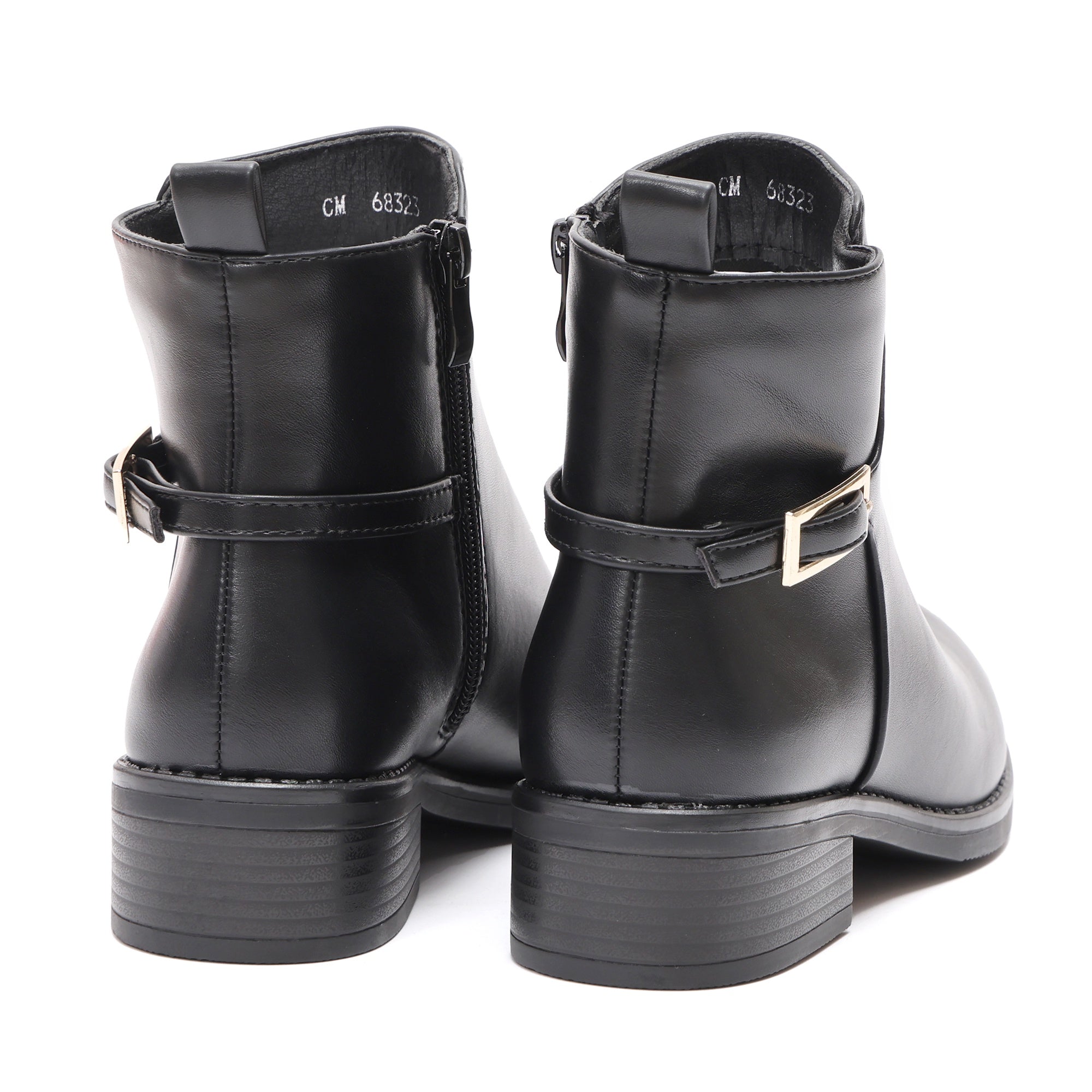 Stivaletti in simil pelle con fibbia dorata Nero