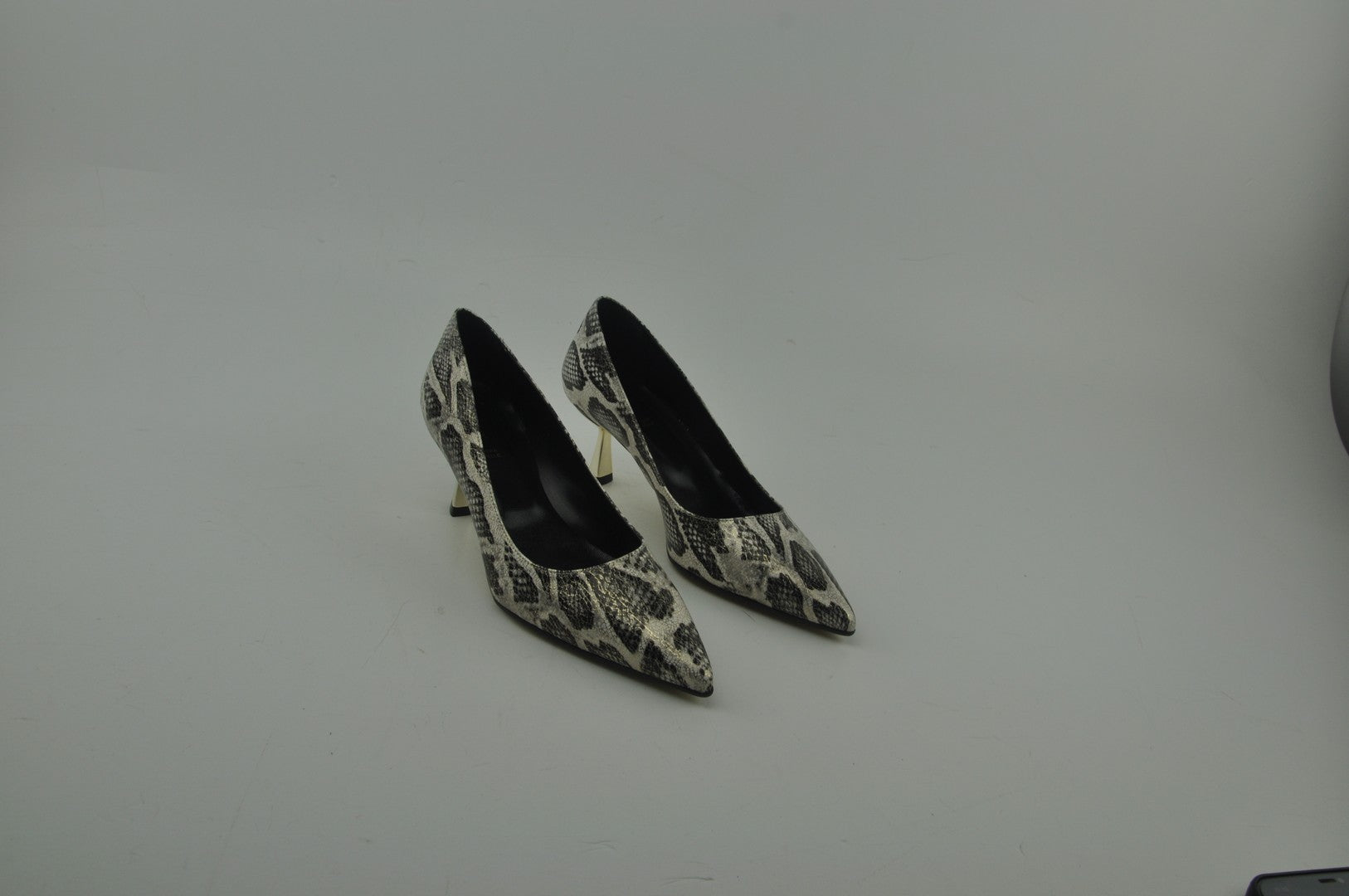6060 PITONE PLATINO