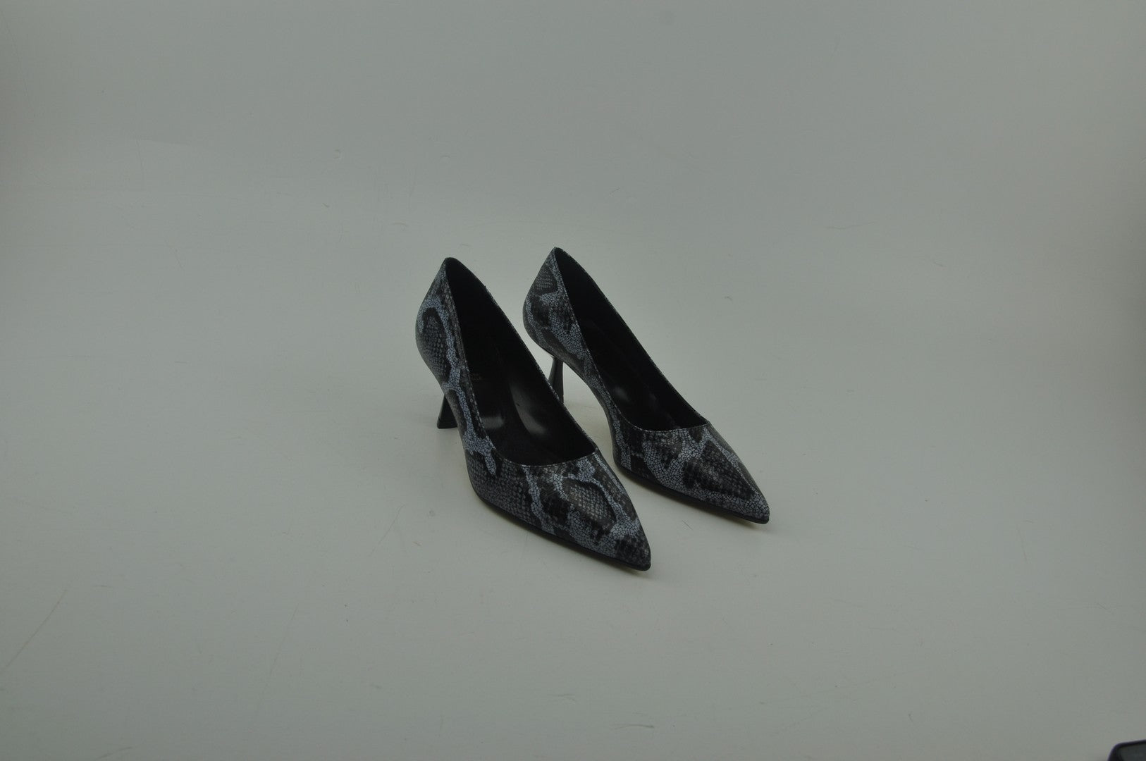 6060 PITONE NERO
