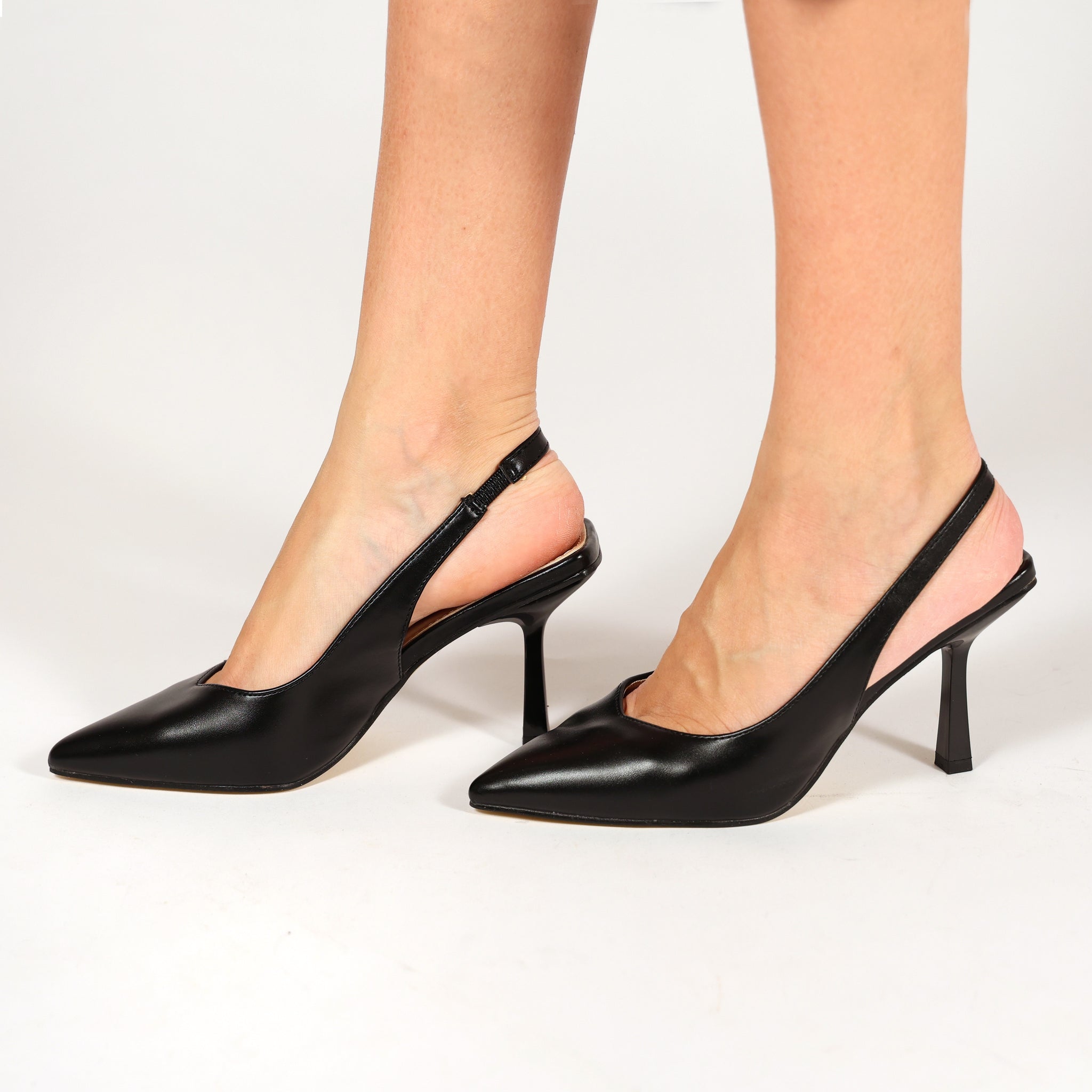 Dècolletè slingback in simil pelle Nero