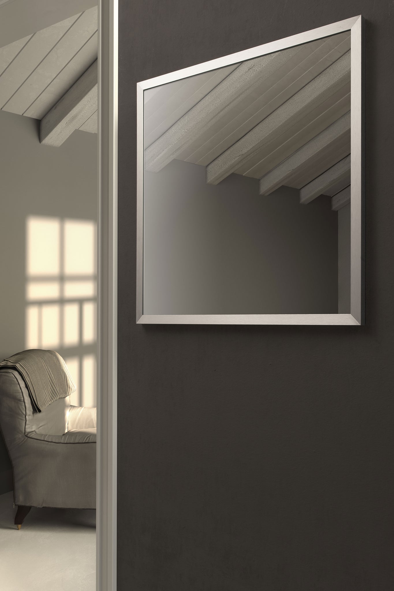 Specchio da parete GERACE in ALLUMINIO BRUSHED SILVER