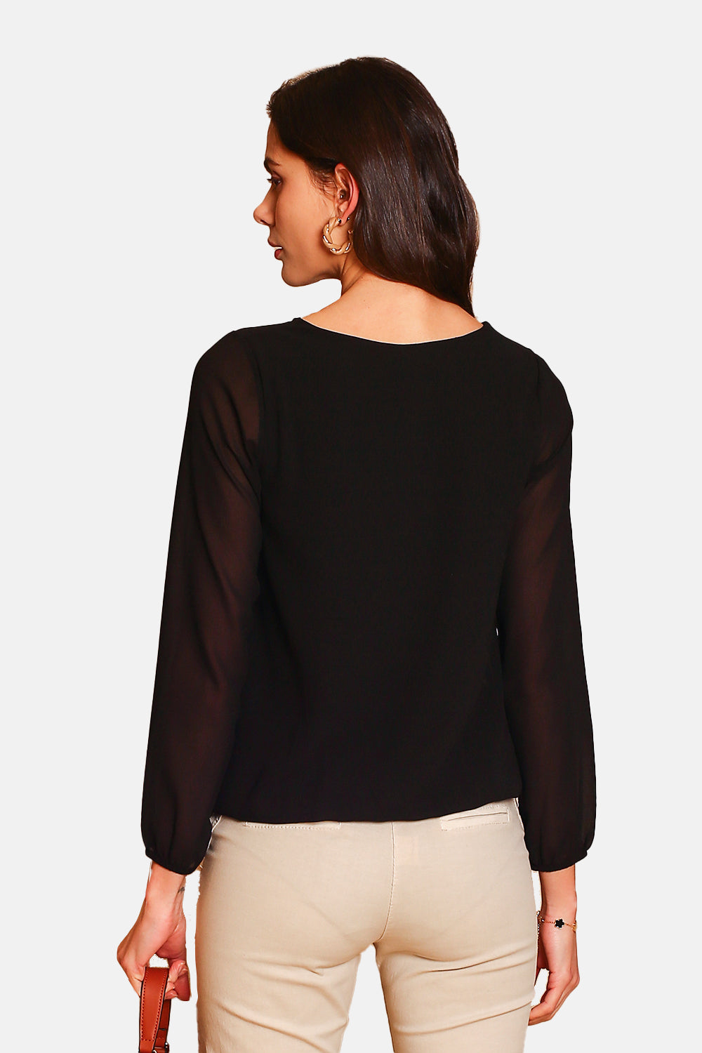 Top elegante con scollo a V e maniche lunghe NERO