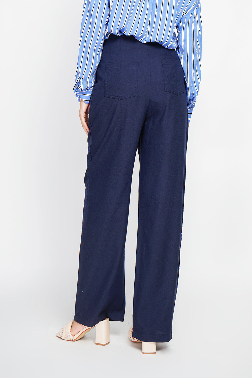 Pantaloni a vita alta con taglio ampio e chiusura laterale con zip marine - Assuili