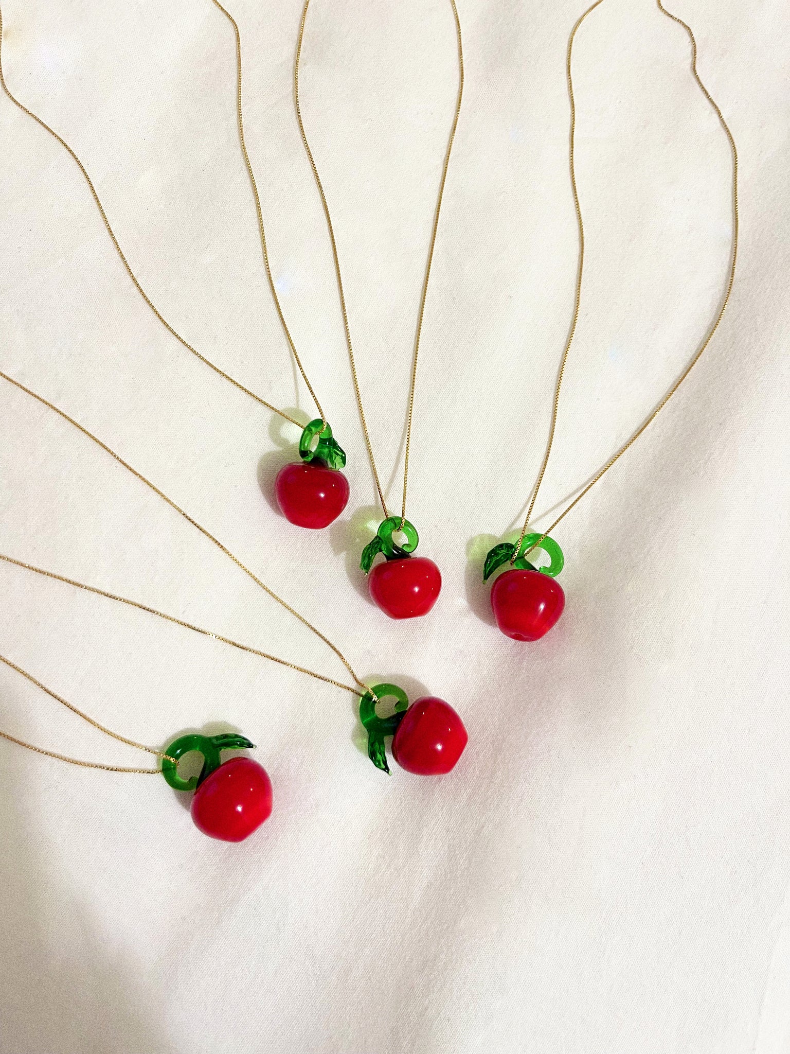 APPLE LOVER NECKLACE