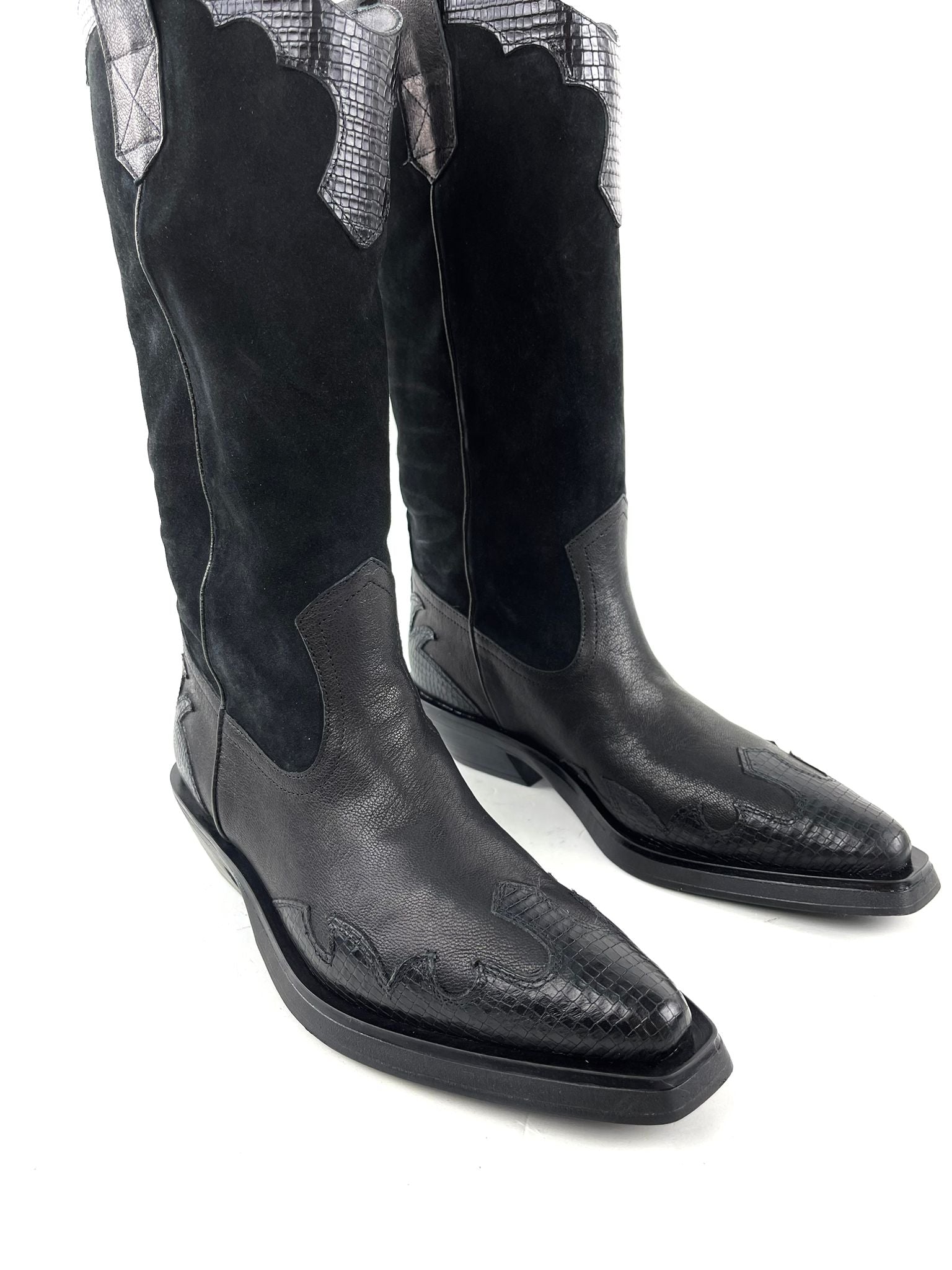 AR 160 IN PELLE NERO + TEJUS NERO