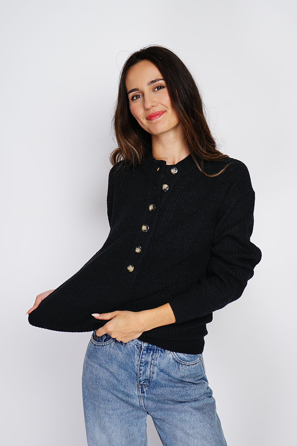 Maglione a collo alto, abbottonatura elegante, maglia a coste Nero