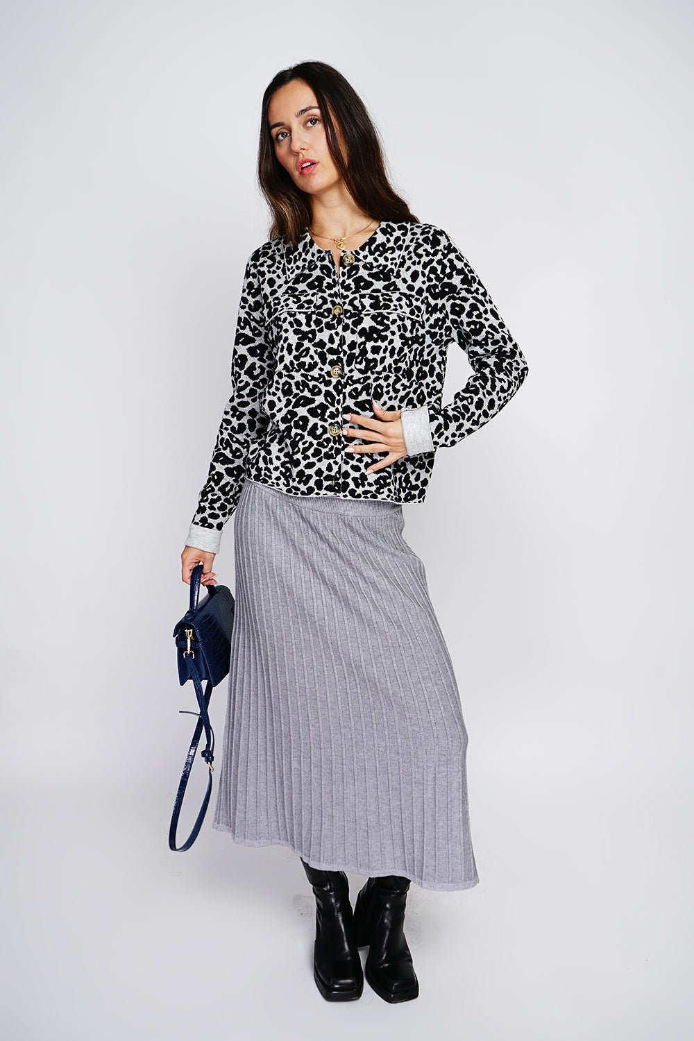 Gilet con bottoni fantasia, lavorazione a maglia leopardata, tasche con patta a maniche lunghe Nero