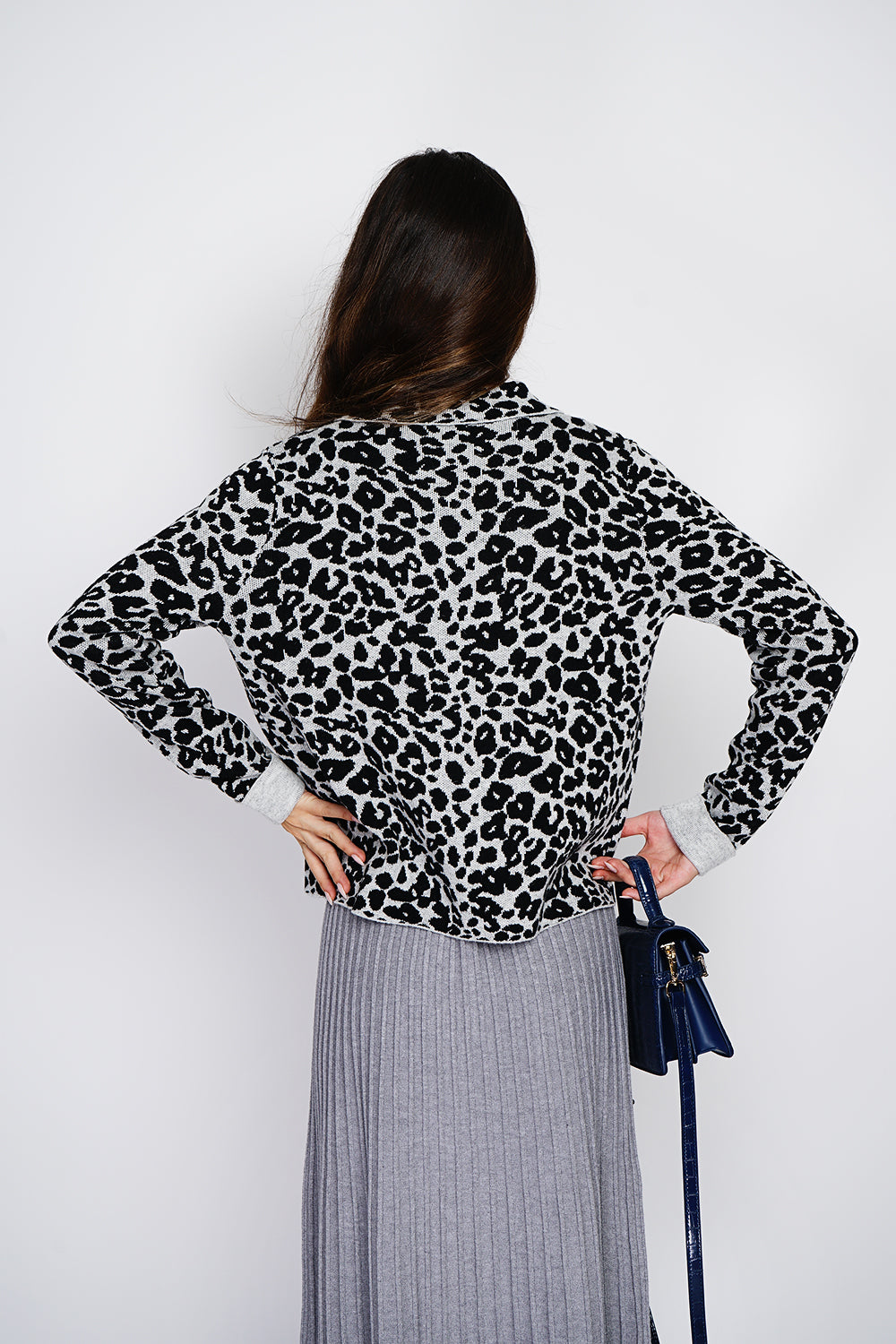Gilet con bottoni fantasia, lavorazione a maglia leopardata, tasche con patta a maniche lunghe Nero