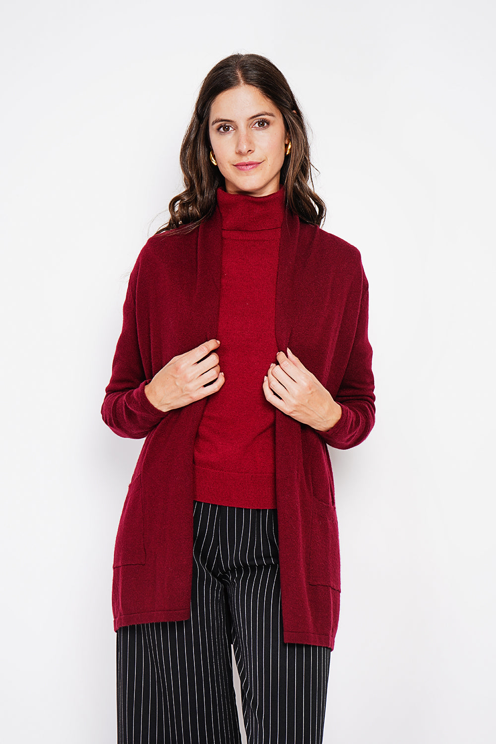 Cardigan lungo con collo a scialle, tasche anteriori e maniche lunghe in 2 fili Lupo