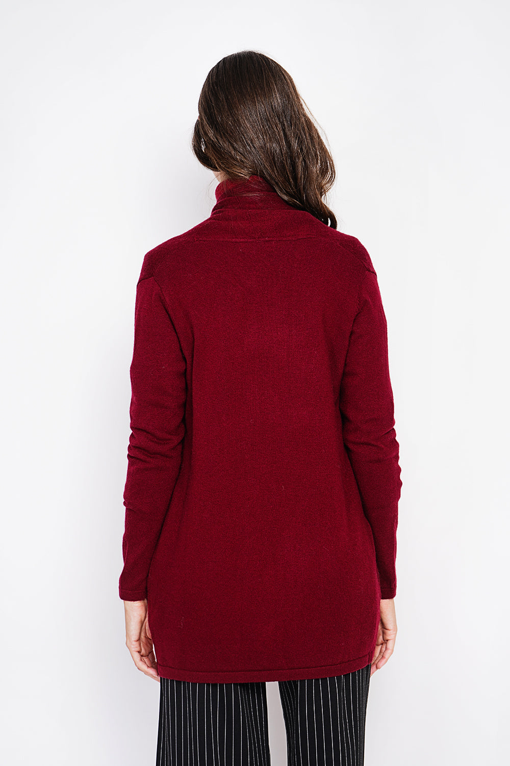 Cardigan lungo con collo a scialle, tasche anteriori e maniche lunghe in 2 fili Lupo