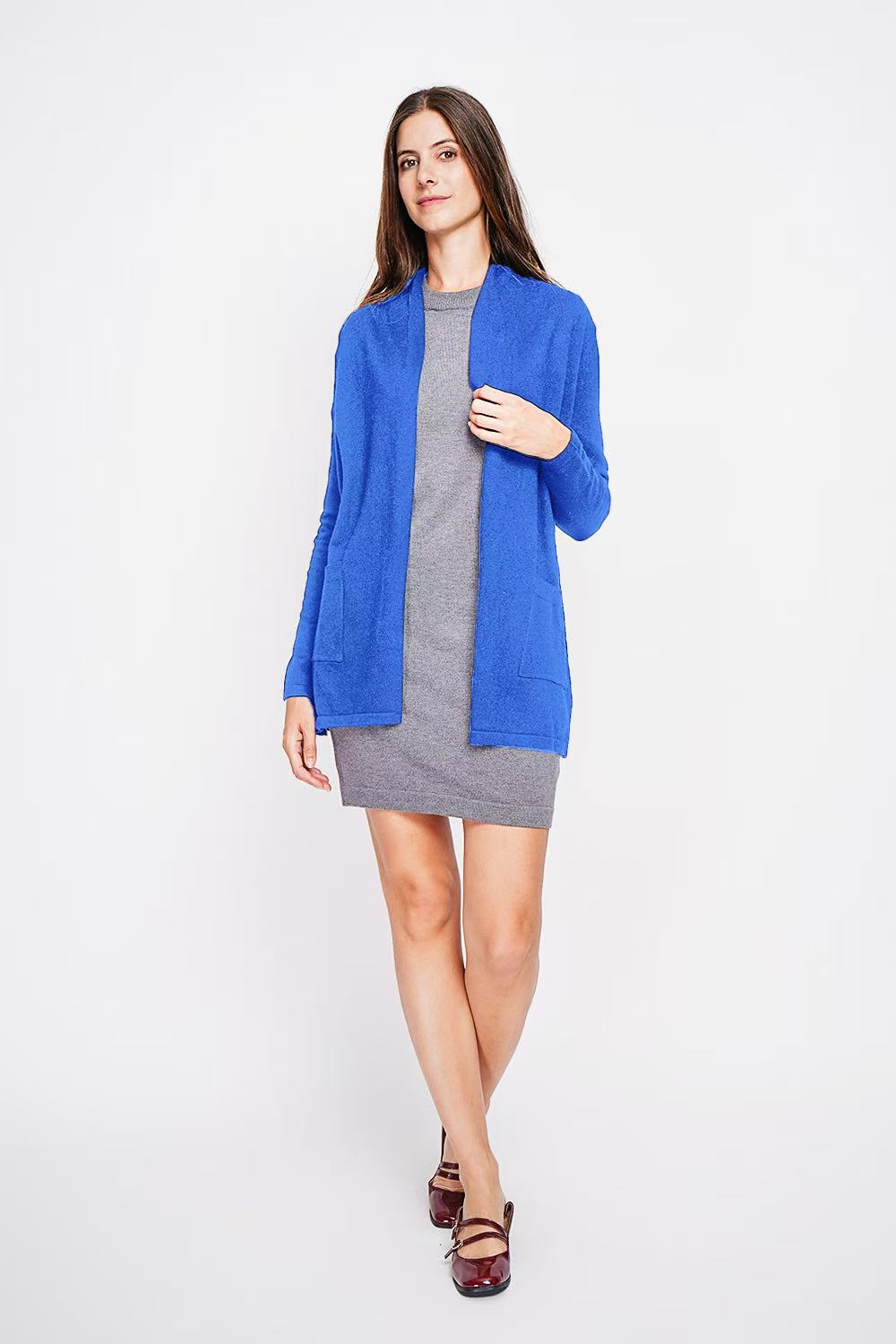 Cardigan lungo con collo a scialle, tasche anteriori e maniche lunghe in 2 fili Reale