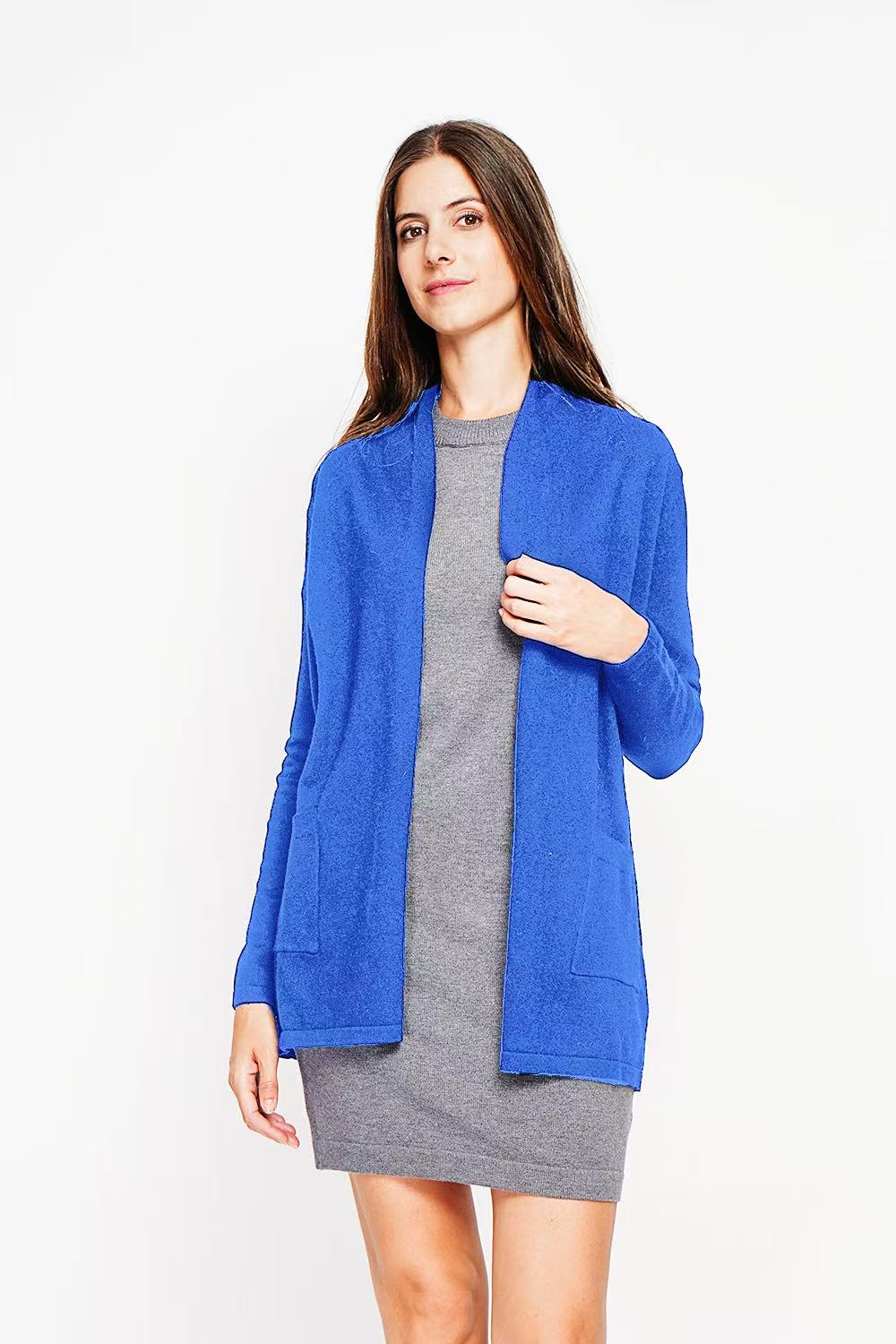 Cardigan lungo con collo a scialle, tasche anteriori e maniche lunghe in 2 fili Reale
