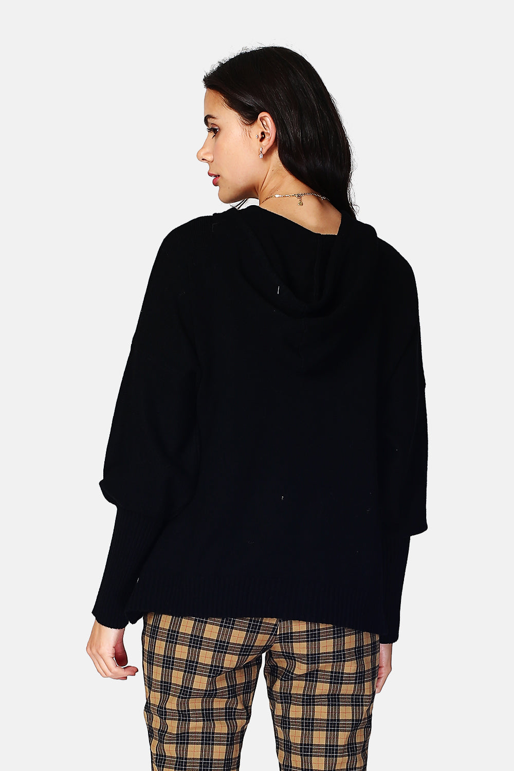 Maglione con cappuccio e tasca frontale a maniche lunghe Nero