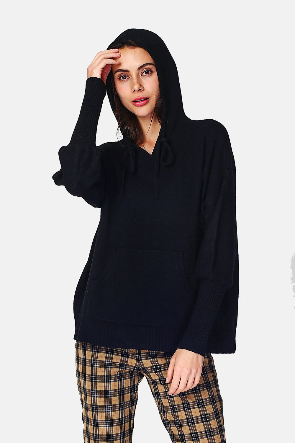 Maglione con cappuccio e tasca frontale a maniche lunghe Nero