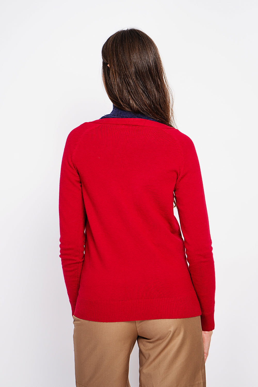 Elegante gilet oversize con scollo a V e bottoni, tasche a maniche lunghe Ermete
