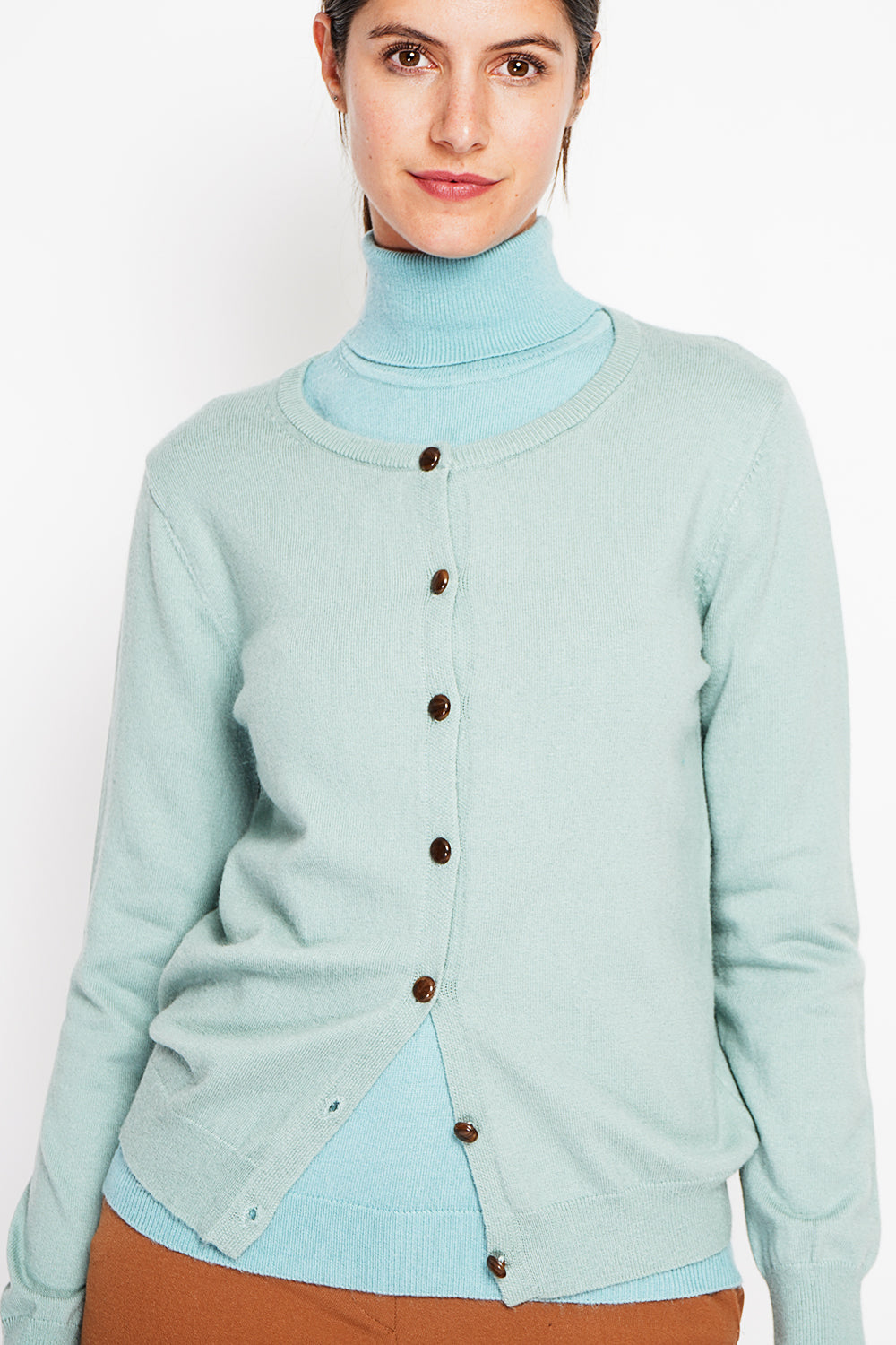 Elegante gilet girocollo con bottoni e maniche lunghe Giada