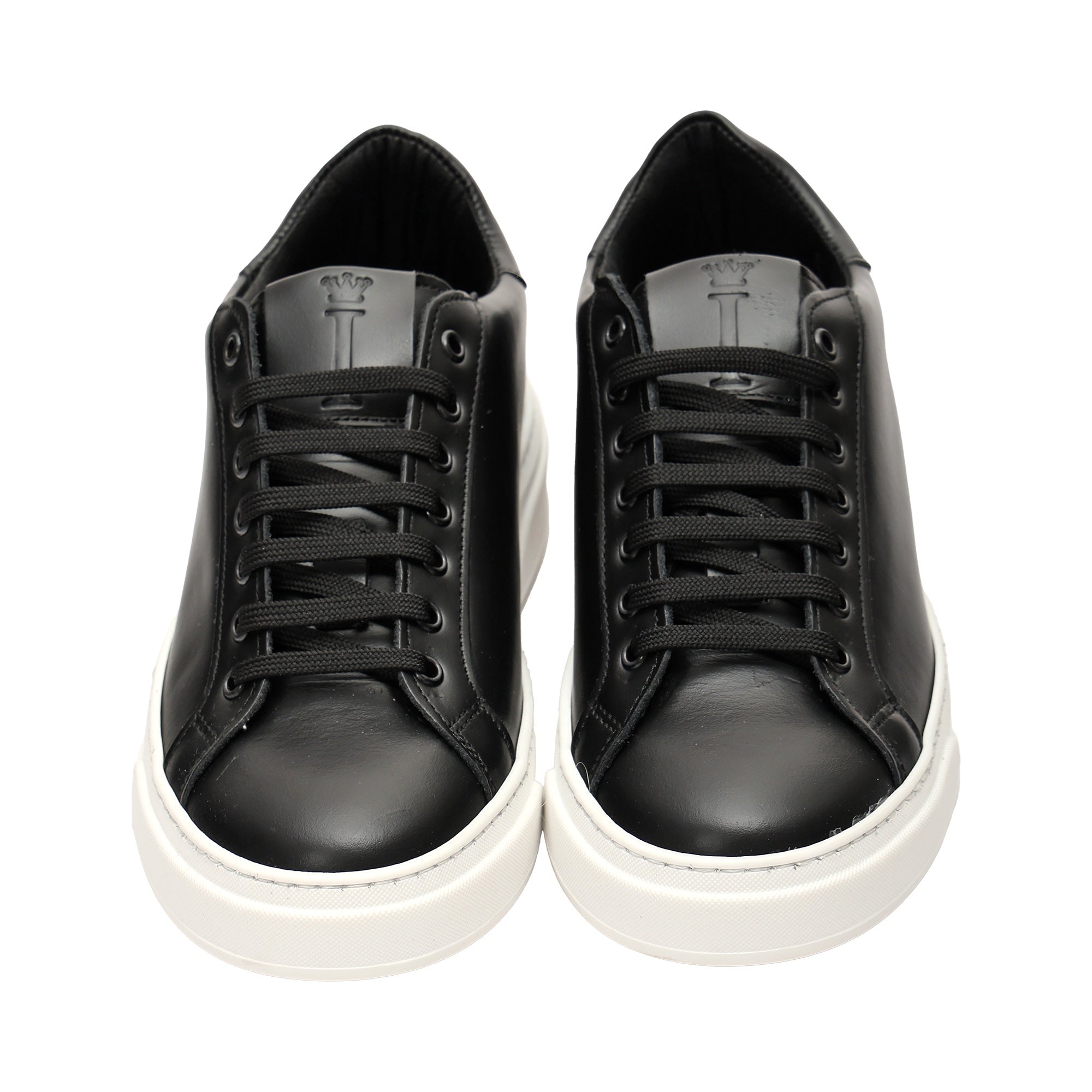 Sneakers stringate in vera pelle nero