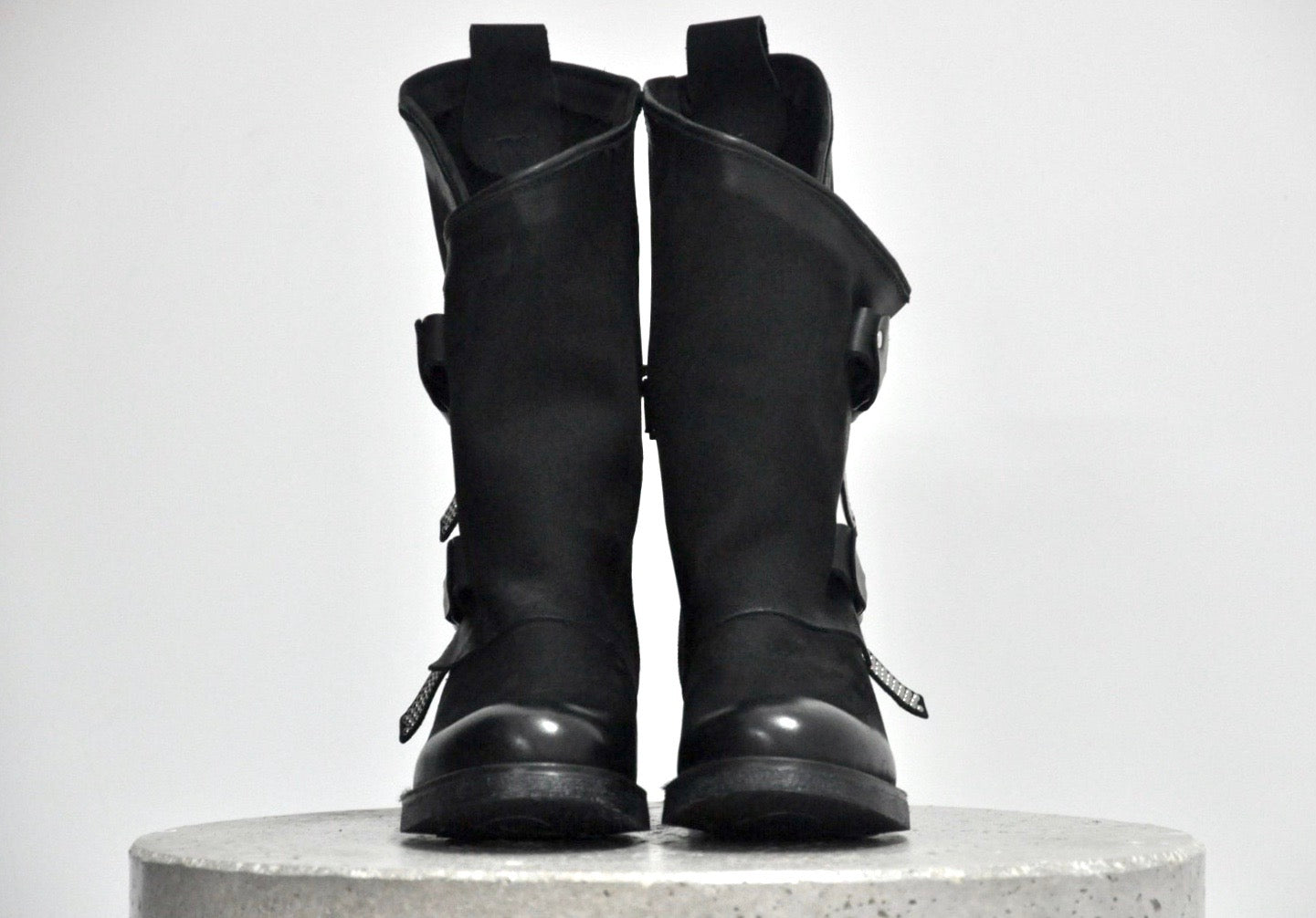 BL 73 NABUK NERO