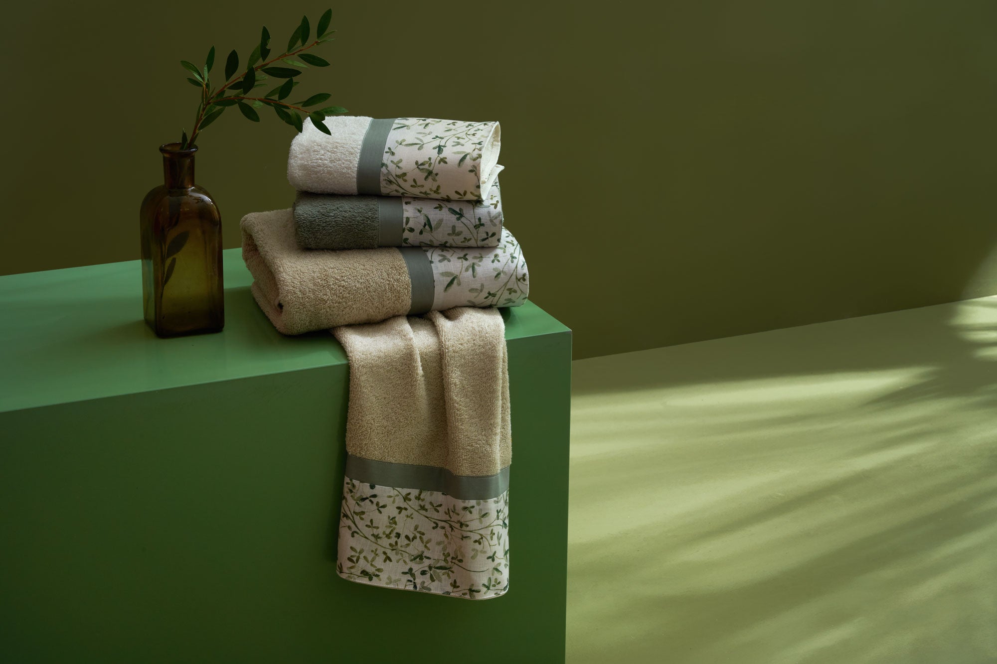 IVY Set Spugna 4 Pezzi Viso + Ospite, Beach