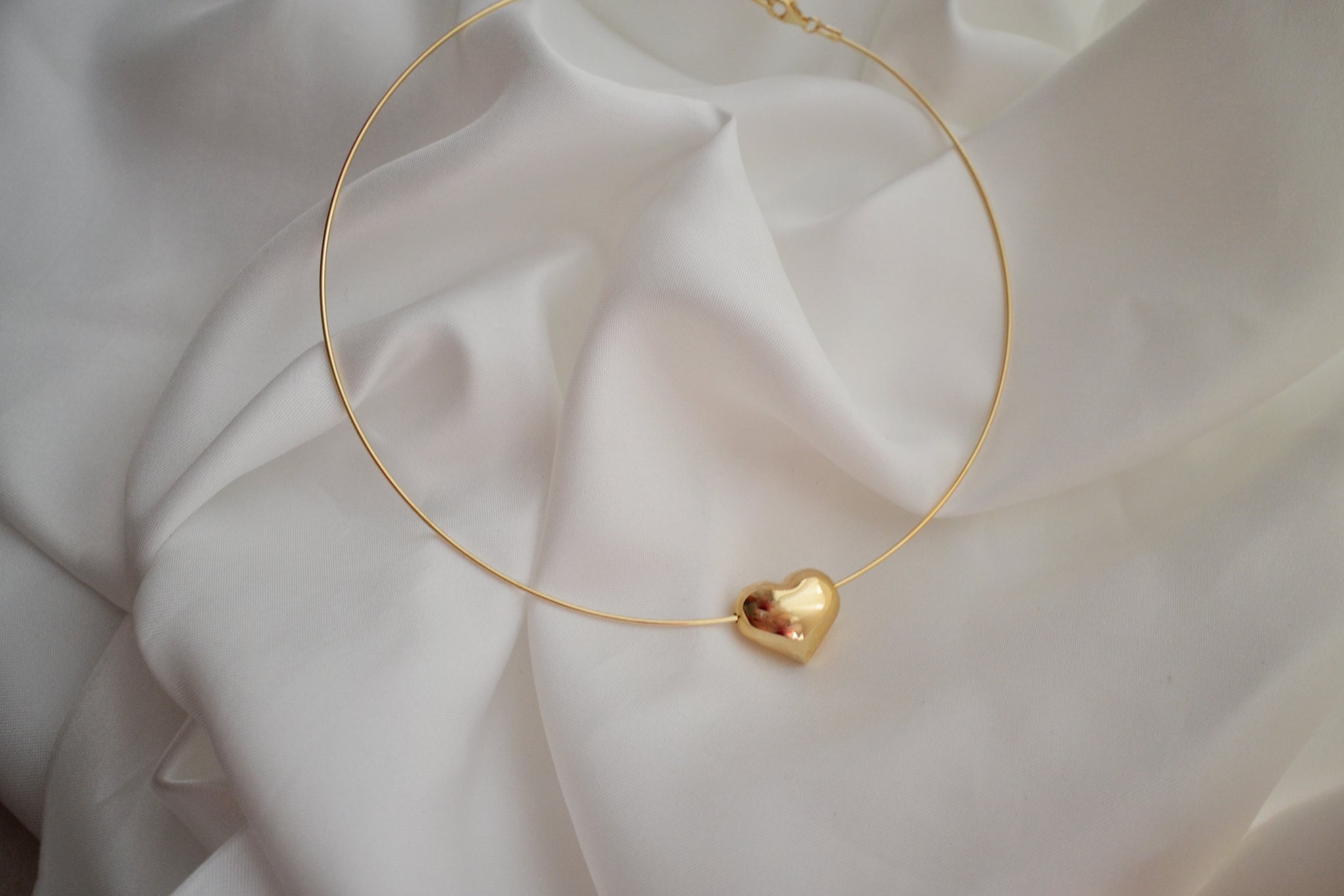 CHUNKY HEART COLLIER