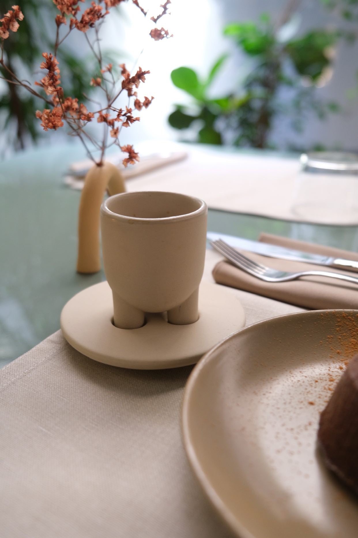 CUP WITH SAUCER - OFF WHITE
