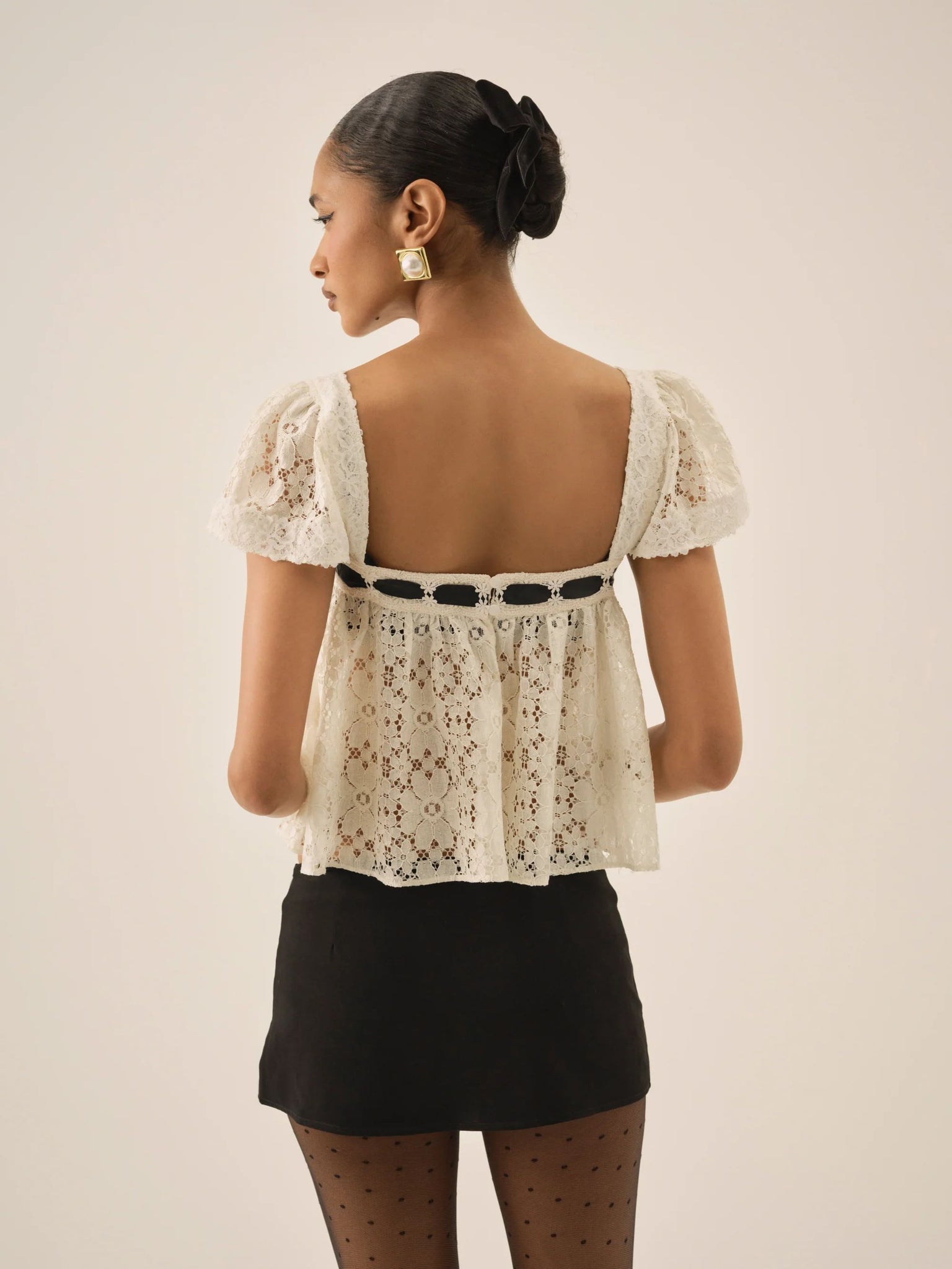 Top In Pizzo Creampuff