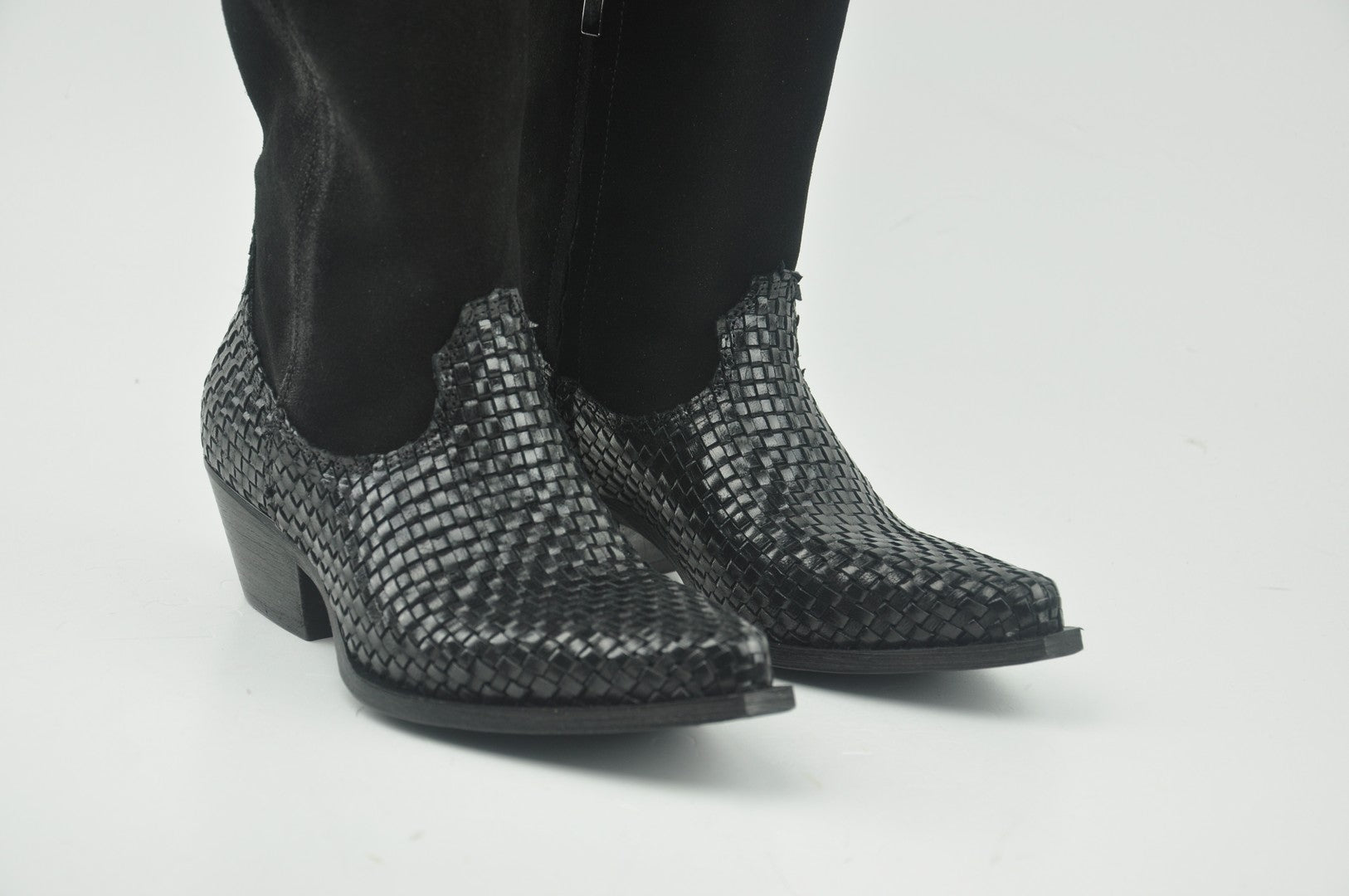 DX 319 INGRASSATO NERO