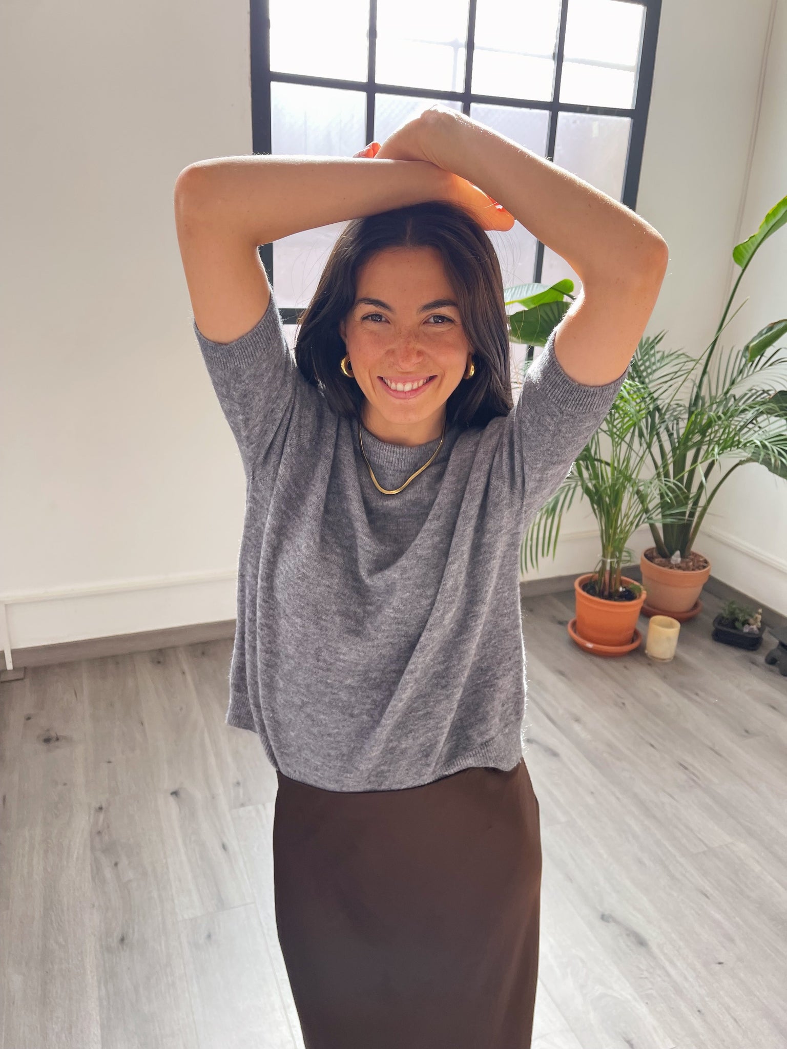 Maglietta grigia in maglia