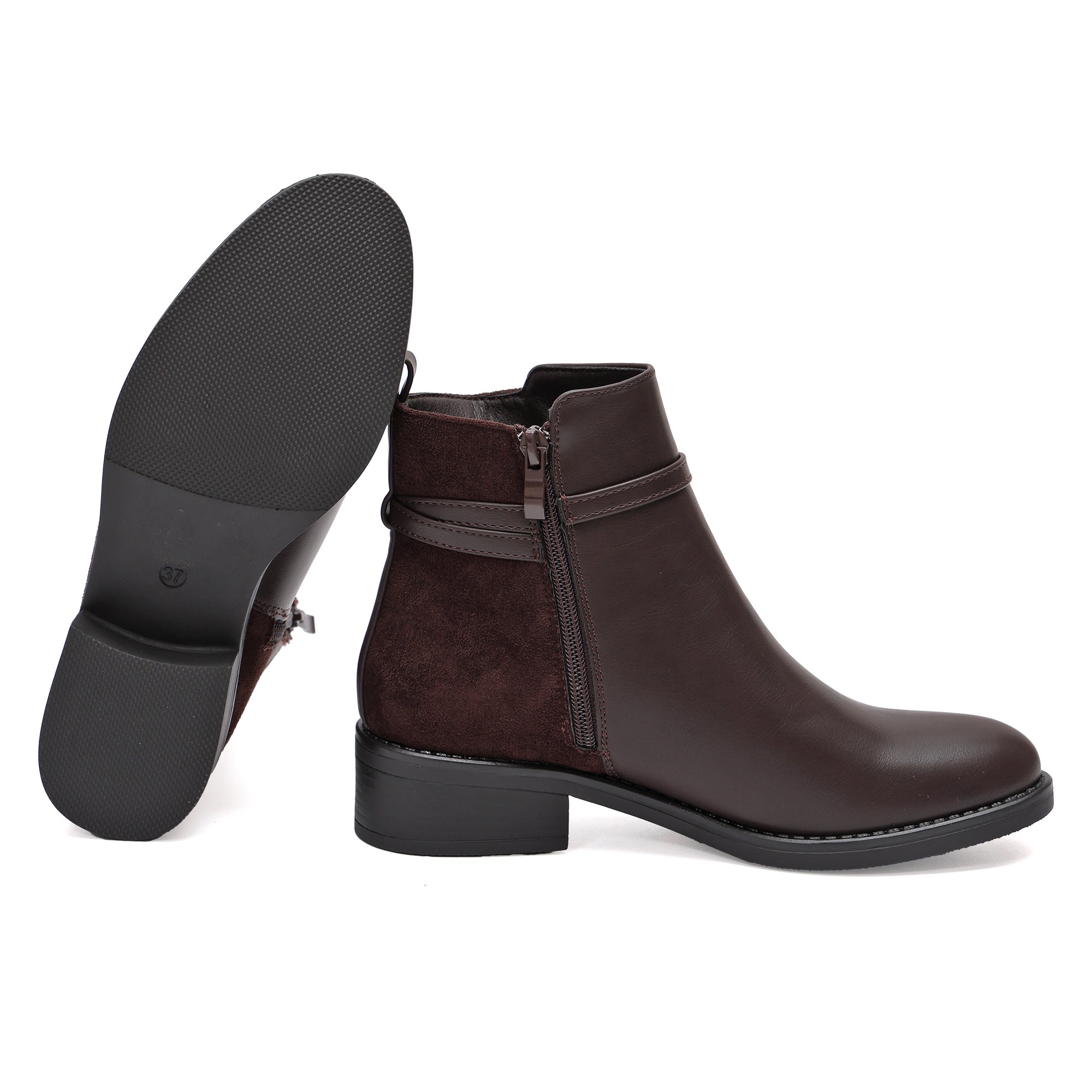 Stivaletto in simil pelle con fibbia dorata Marrone