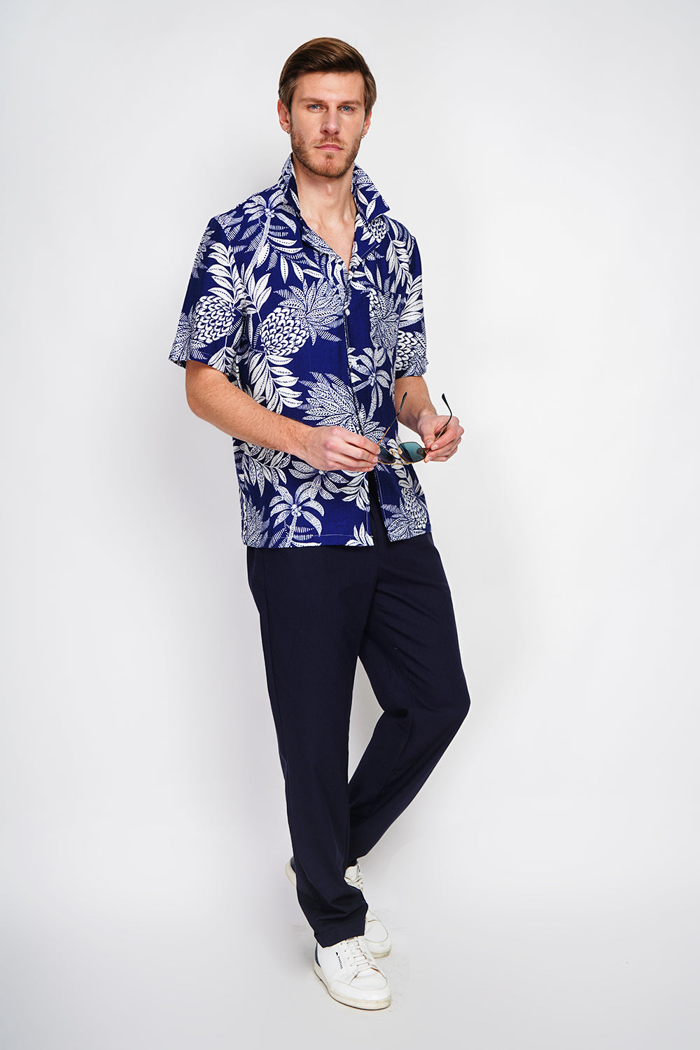 Hawaiano colore Blu navy