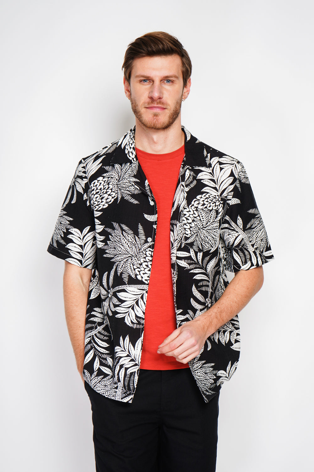 Hawaiano colore Nero