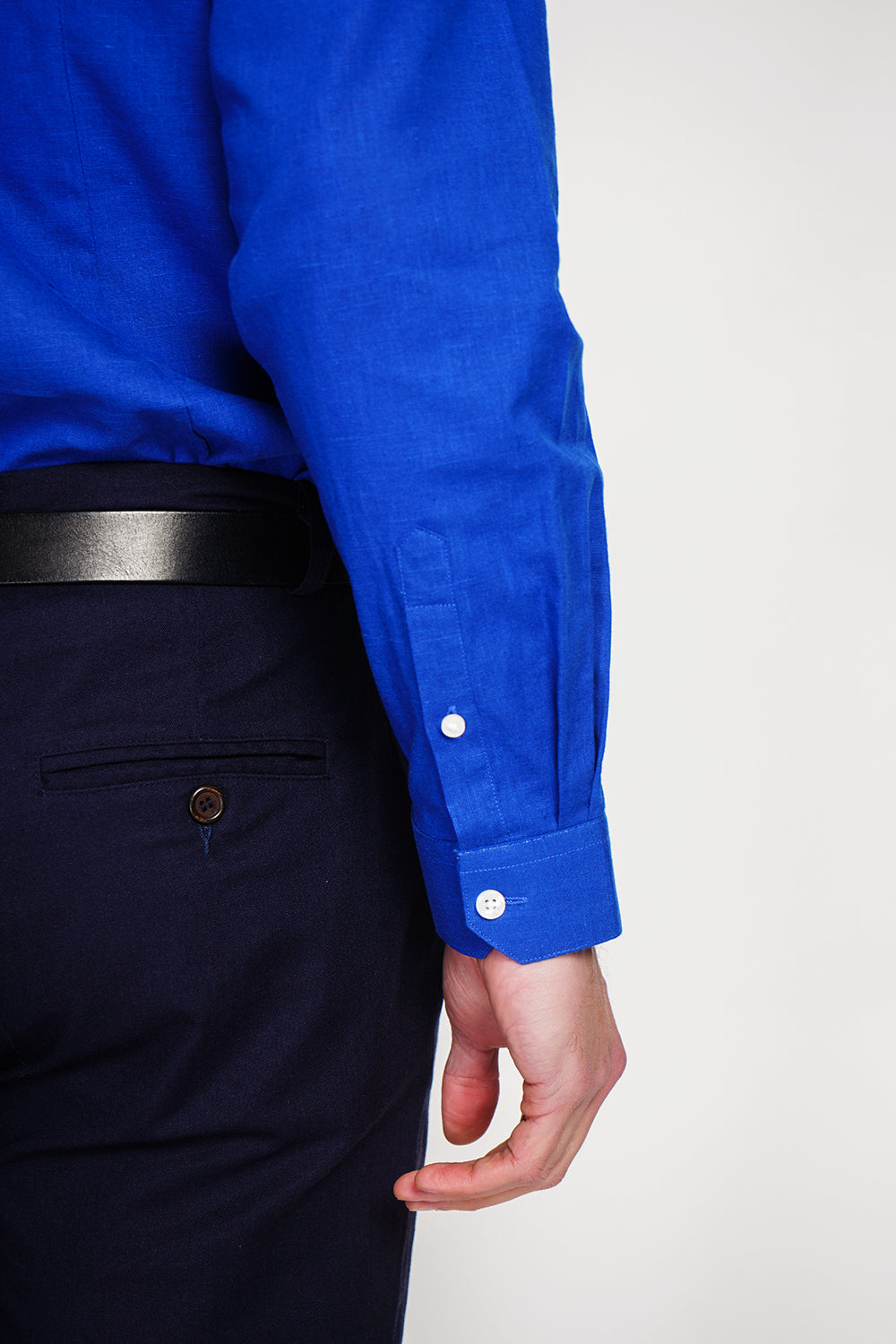 Camicia con collare italiano colore Blu Reale