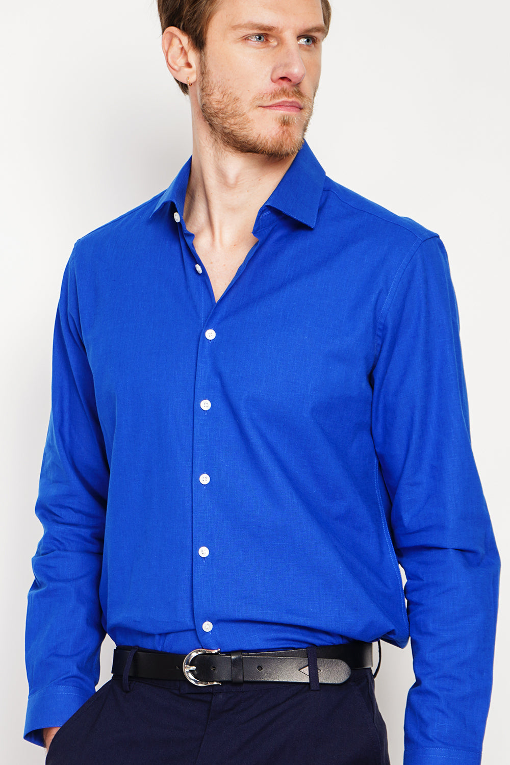 Camicia con collare italiano colore Blu Reale
