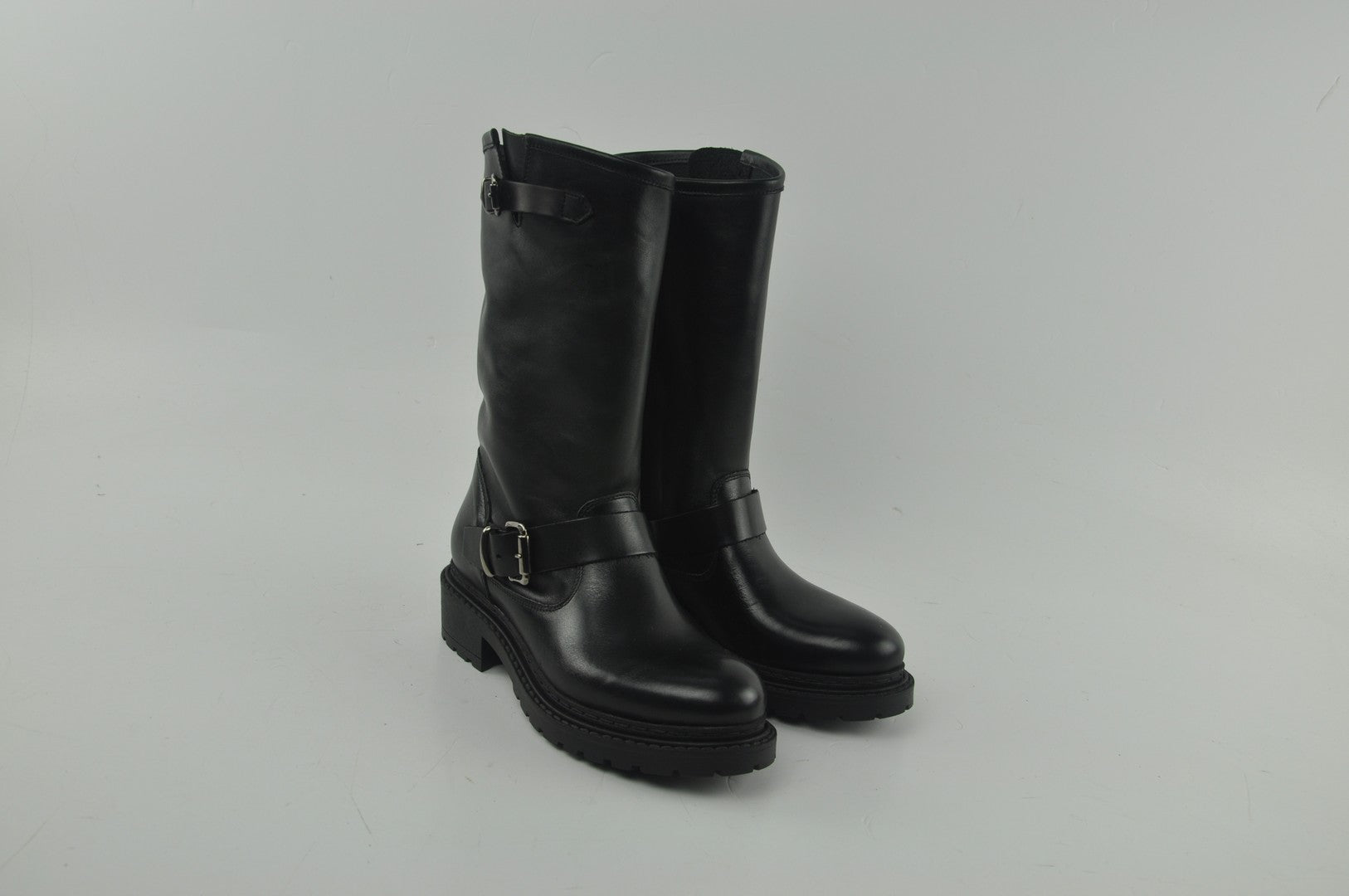 MA 618 IN PELLE NERO