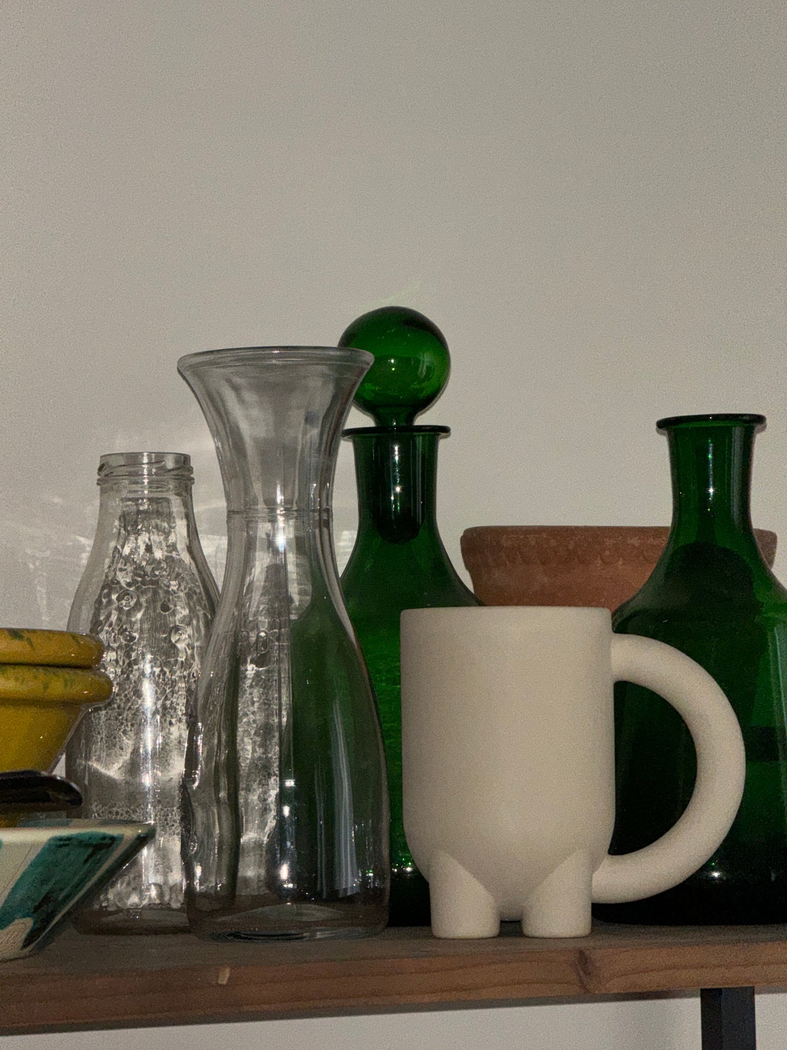MUG WITH BIG HANDLE - OFF WHITE