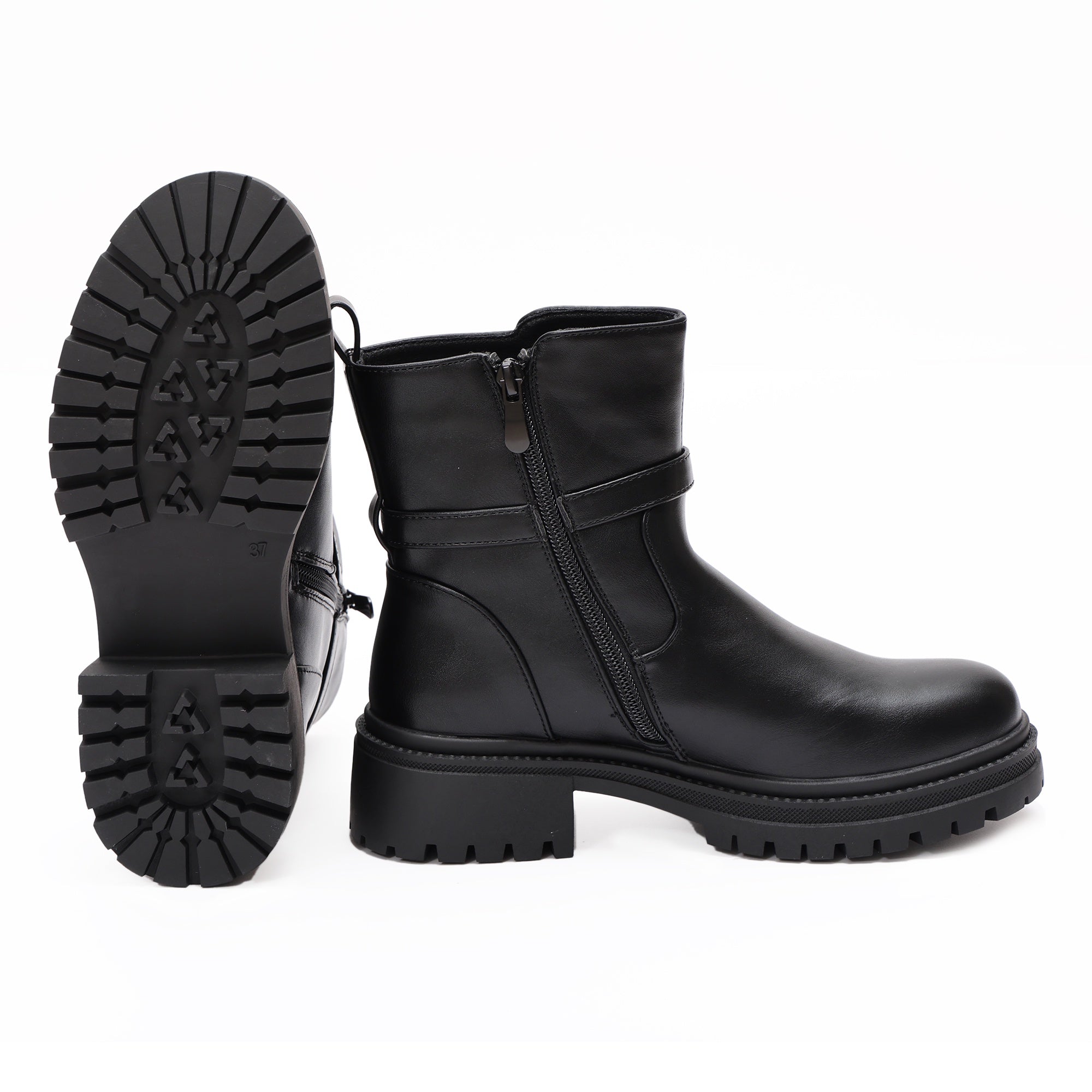 Stivaletti in simil pelle con fibbia dorata Nero