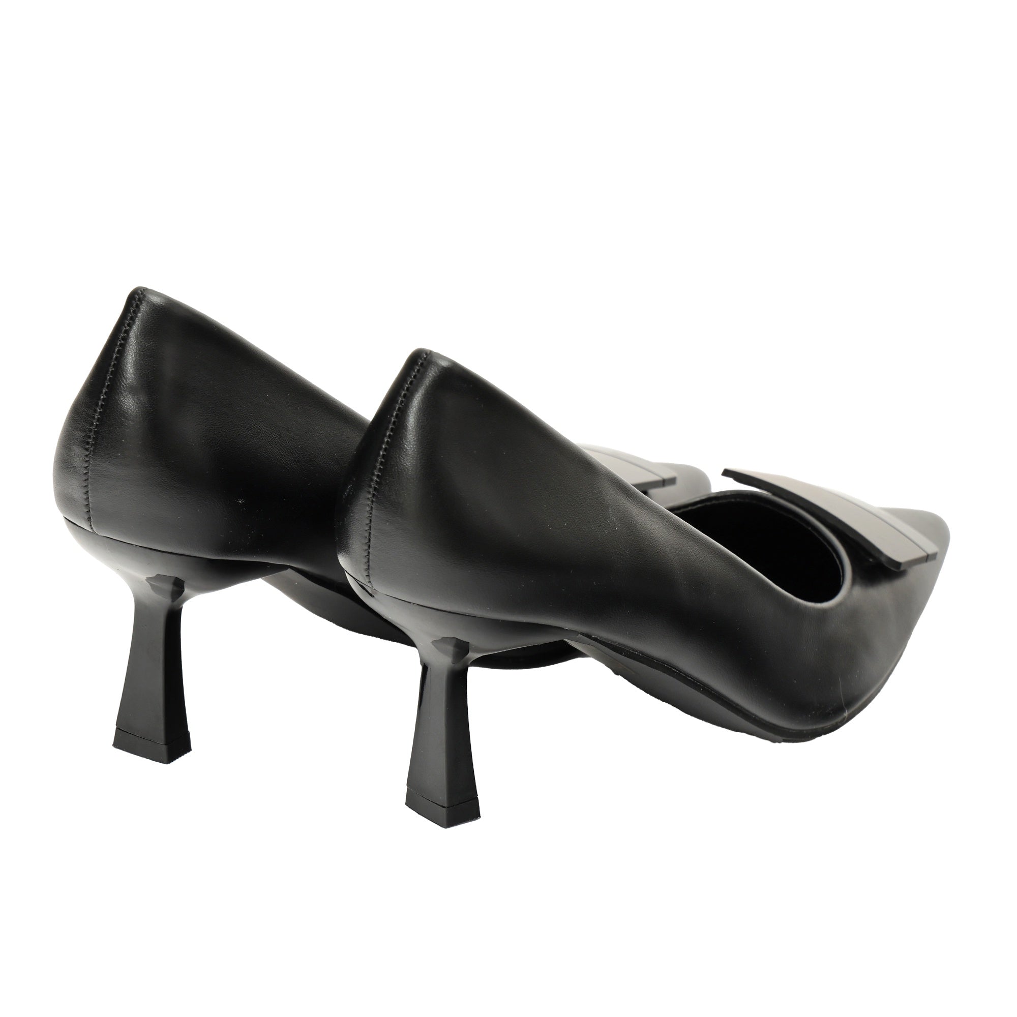 Decolletè in simil pelle con applicazione Nero