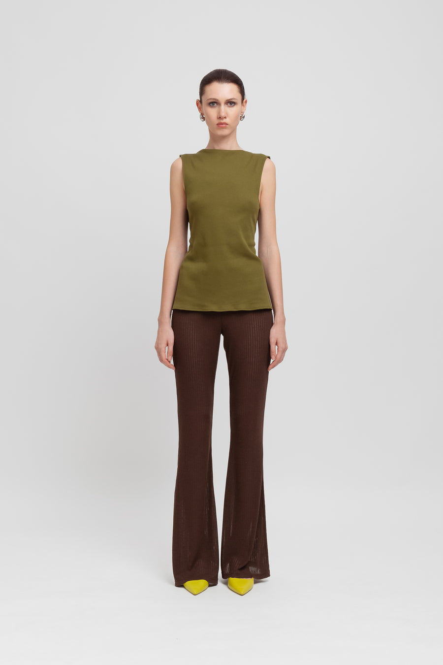 Top in costina con schiena scoperta