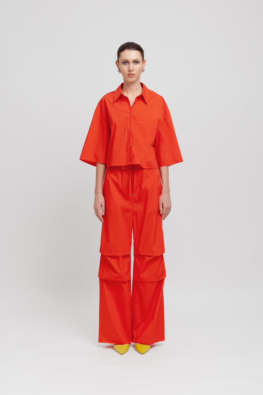 Camicia crop con maniche